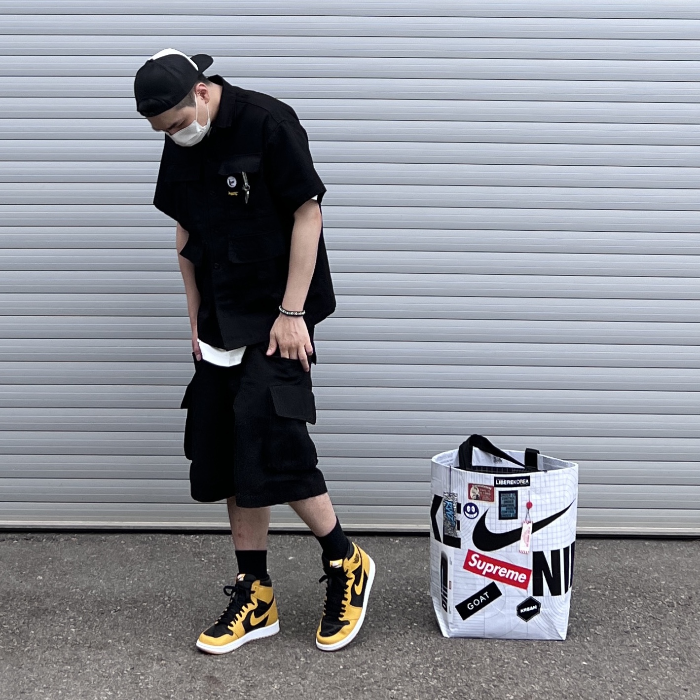 Stussy Crown Stock Trucker Cap Black, Jordan 1 Retro High OG Pollen 착용 스타일 - 1