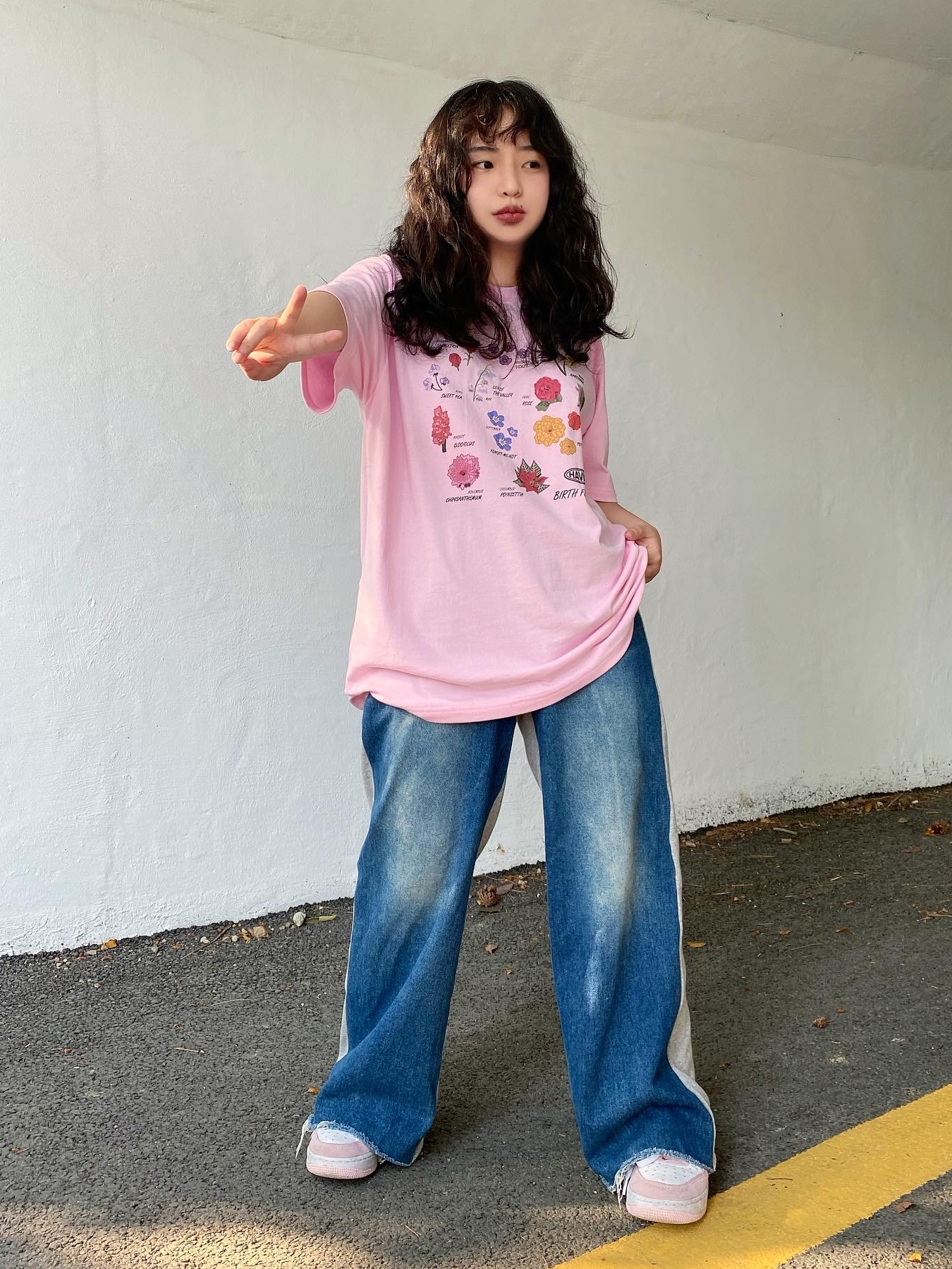 Nike Air Force 1 '07 QS Valentine's Day 착용 스타일