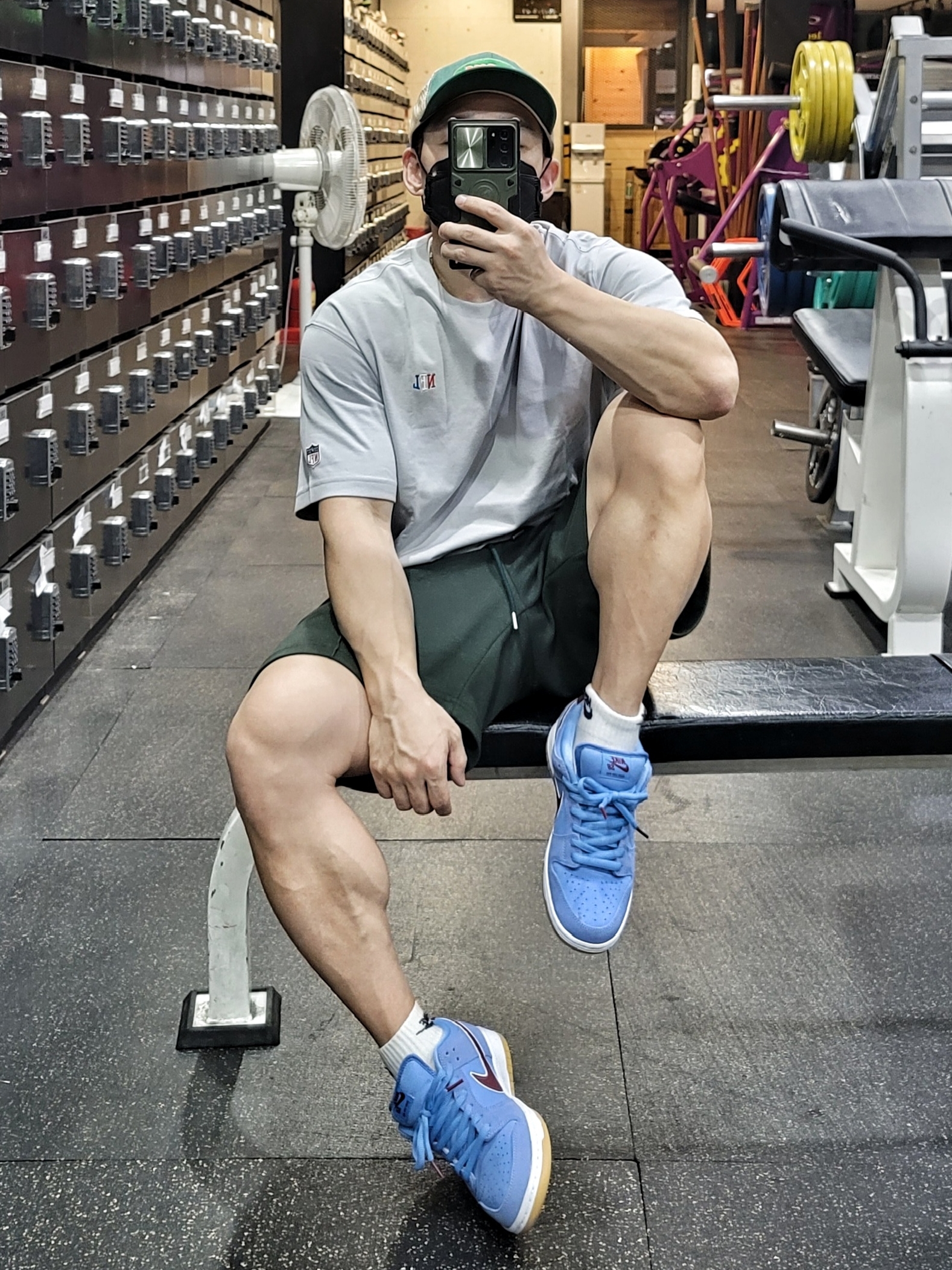 Nike SB Dunk Low Premium Valor Blue and Team Maroon 착용 스타일 - 1