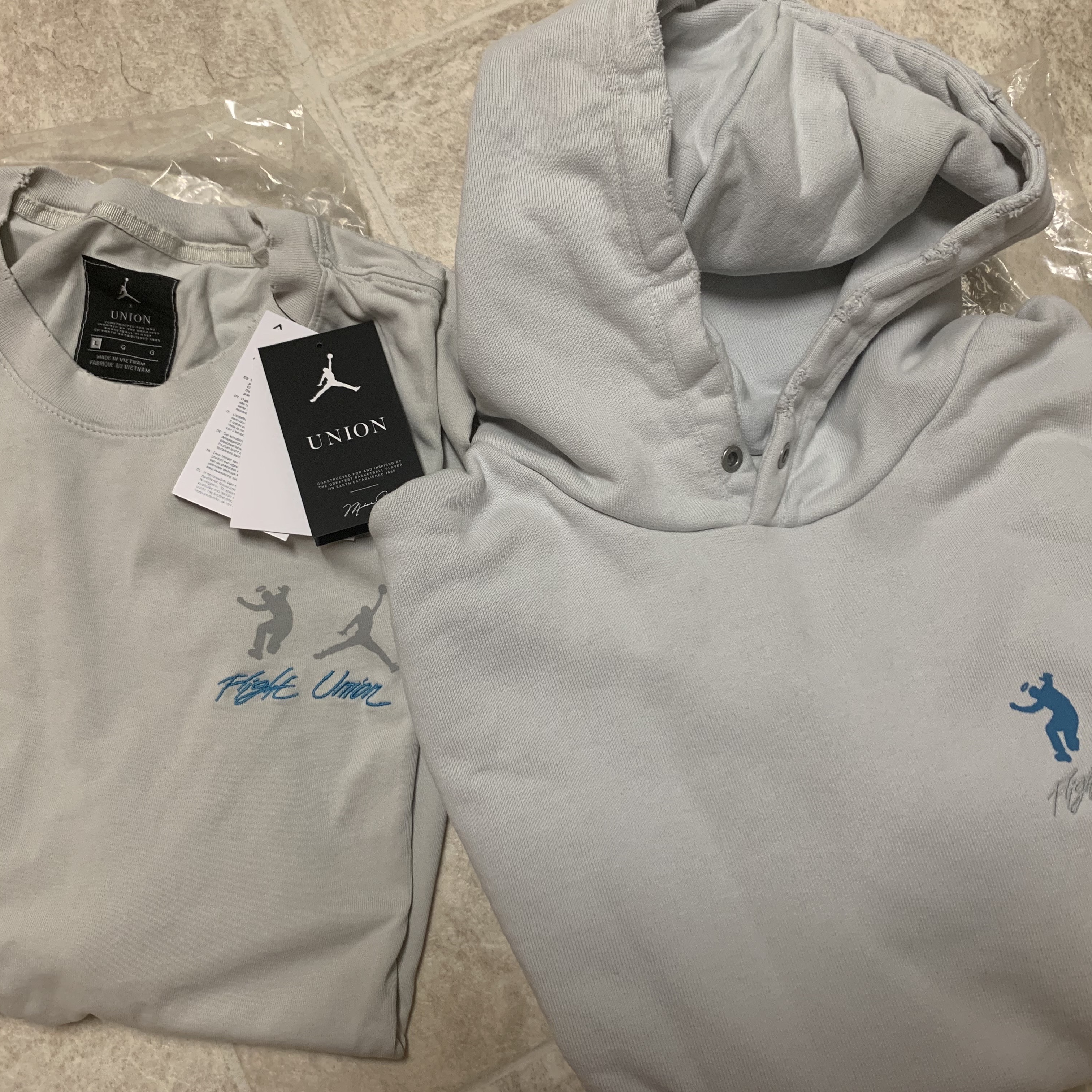 Jordan x Union Fleece Hoodie Photon Dust - US/EU, Jordan x Union T-Shirt Photon Dust - US/EU 착용 스타일