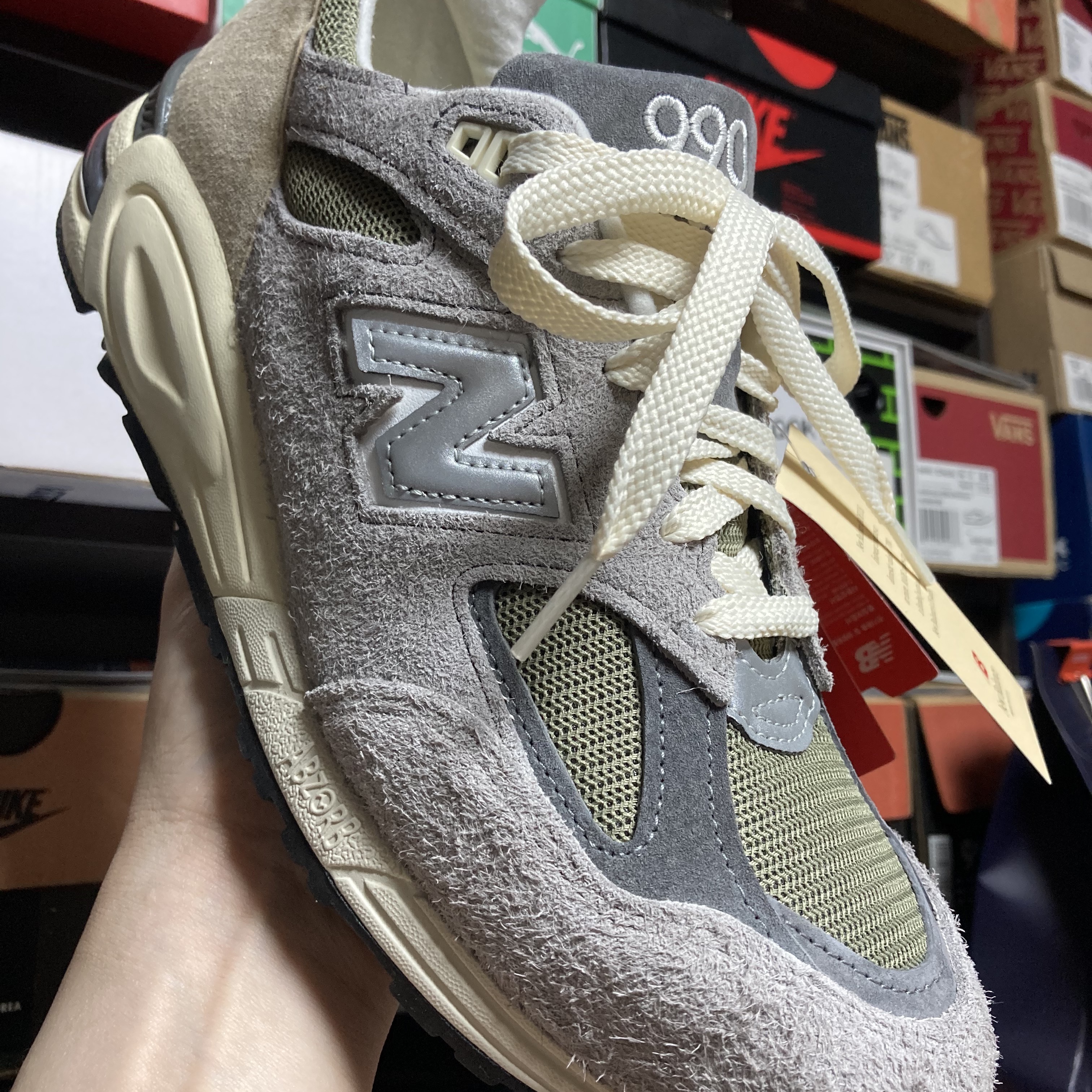New Balance 990v2 Made in USA Marblehead Incense 착용 스타일 - 1