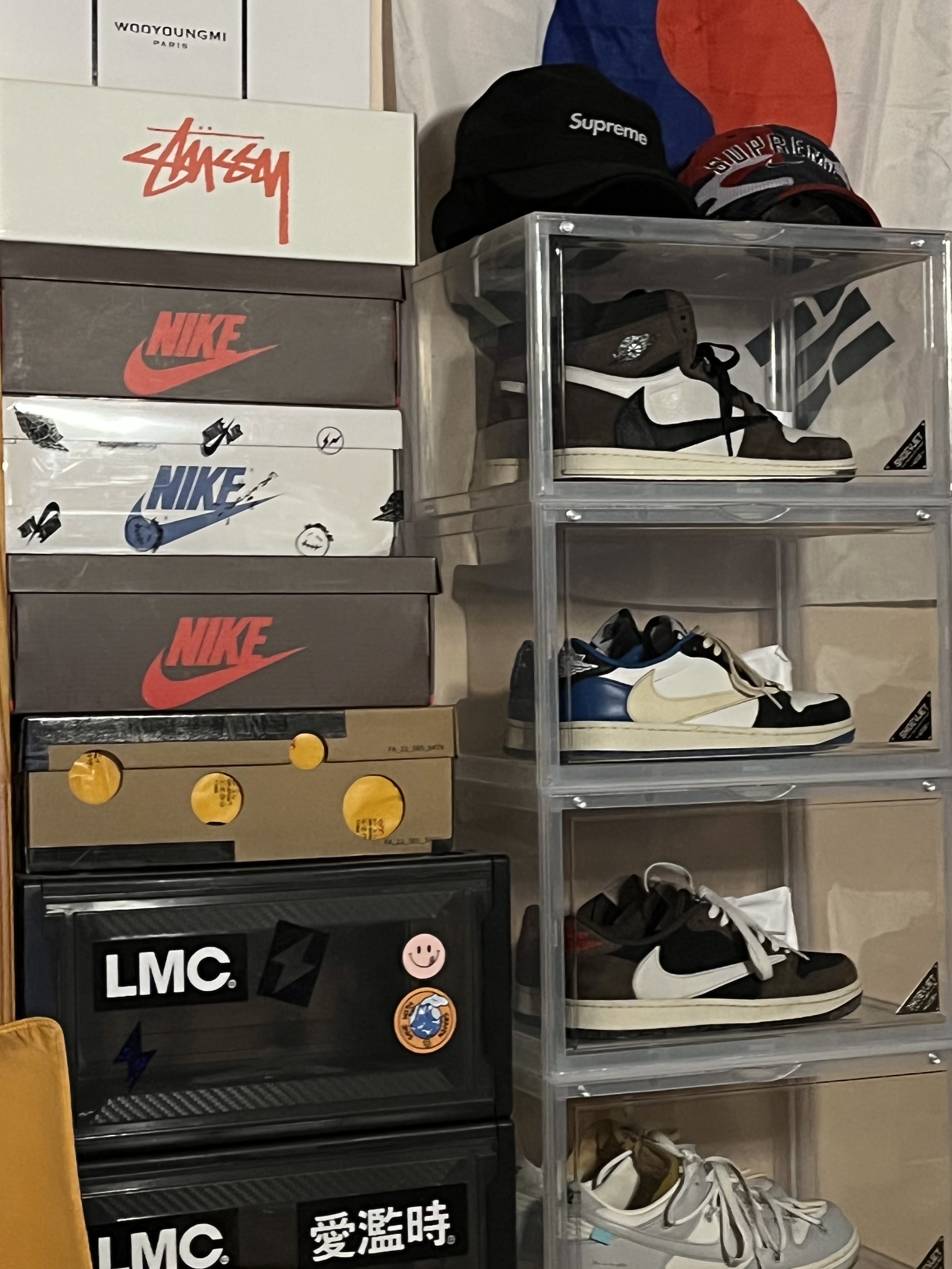 Jordan 1 x Travis Scott Retro High OG SP Mocha, Jordan 1 x Travis Scott x Fragment Retro Low OG SP Military Blue 착용 스타일 - 2