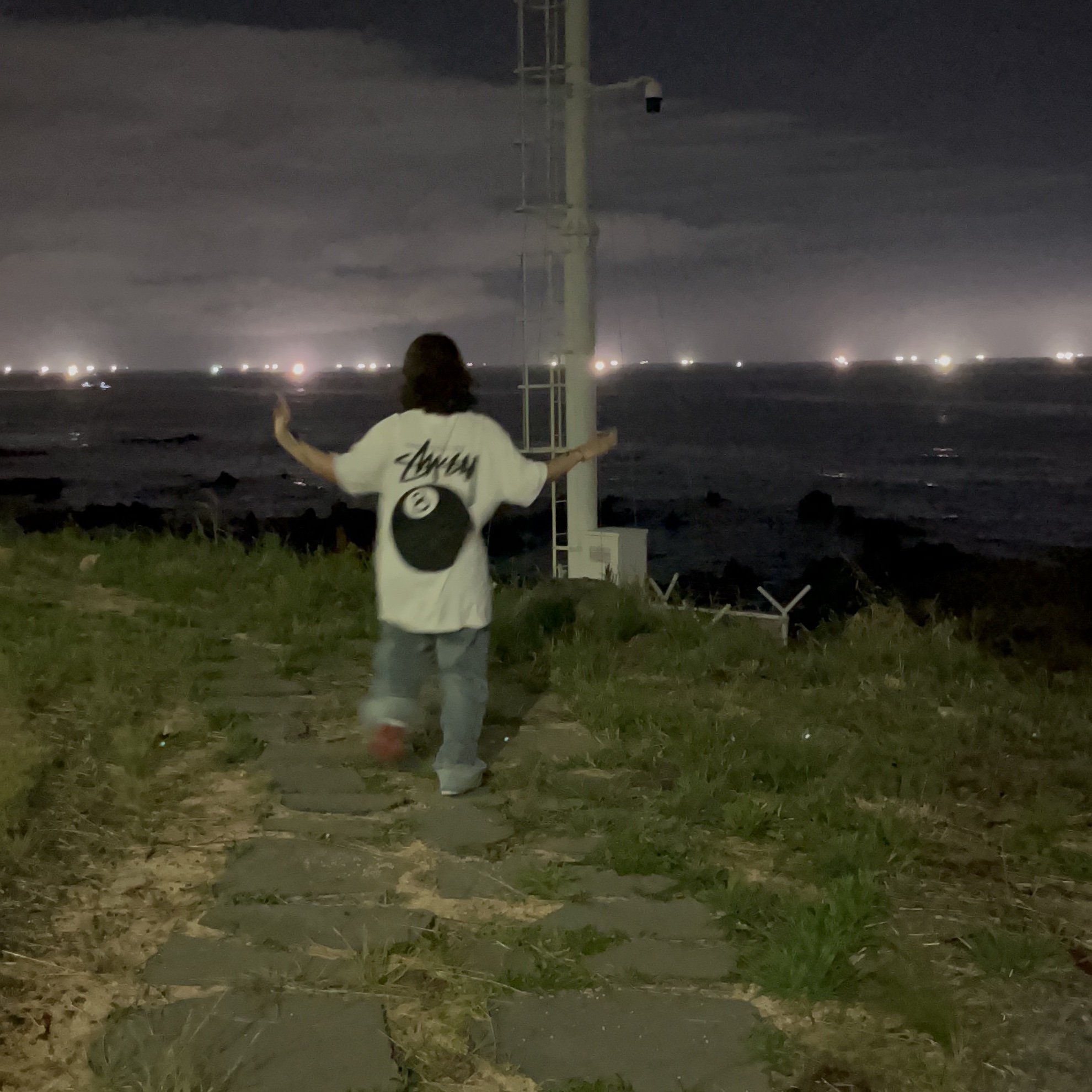 Stussy 8 Ball T-Shirt White - 22SS 착용 스타일 - 4