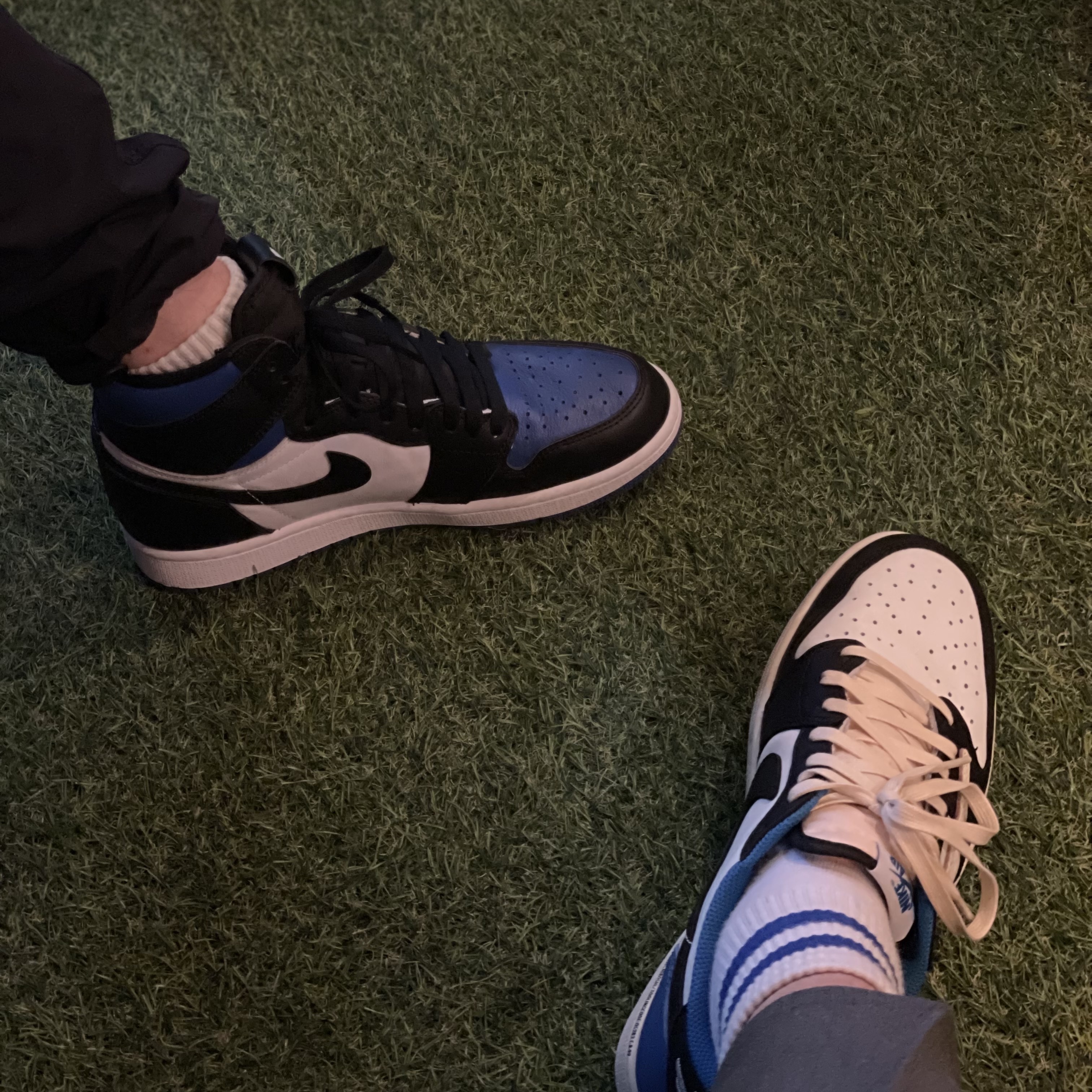 Jordan 1 Retro High OG Royal Toe, Jordan 1 x Travis Scott x Fragment Retro Low OG SP Military Blue 착용 스타일