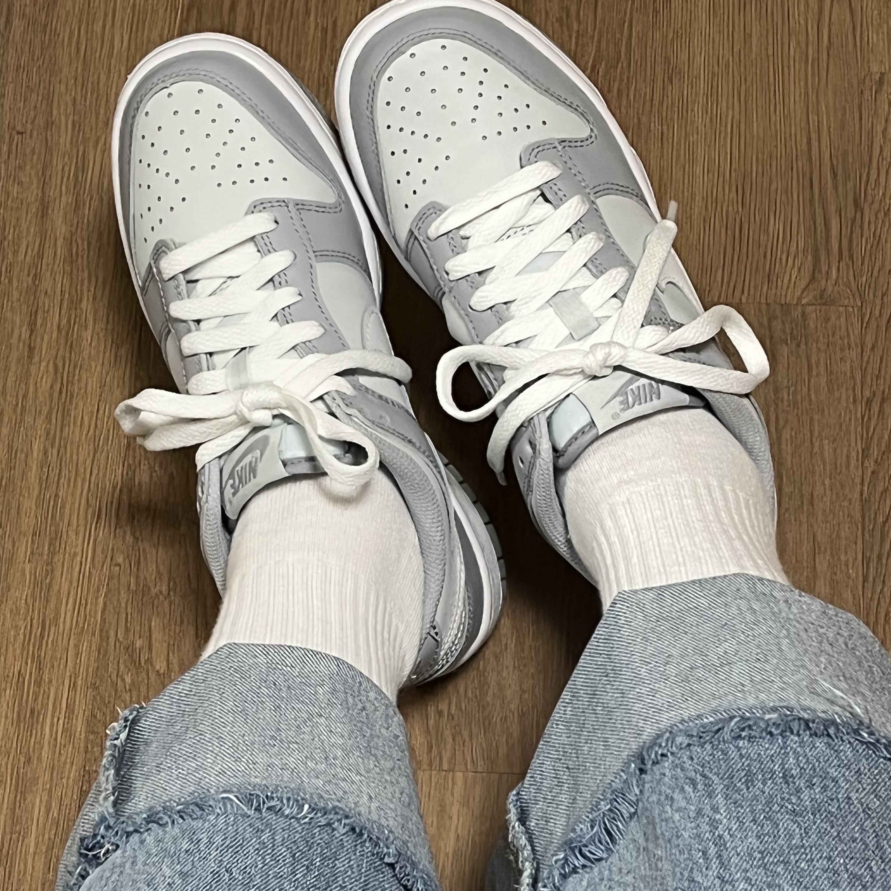 Nike Dunk Low Retro Wolf Grey, (GS) Nike Dunk Low Wolf Grey 착용 스타일 - 1