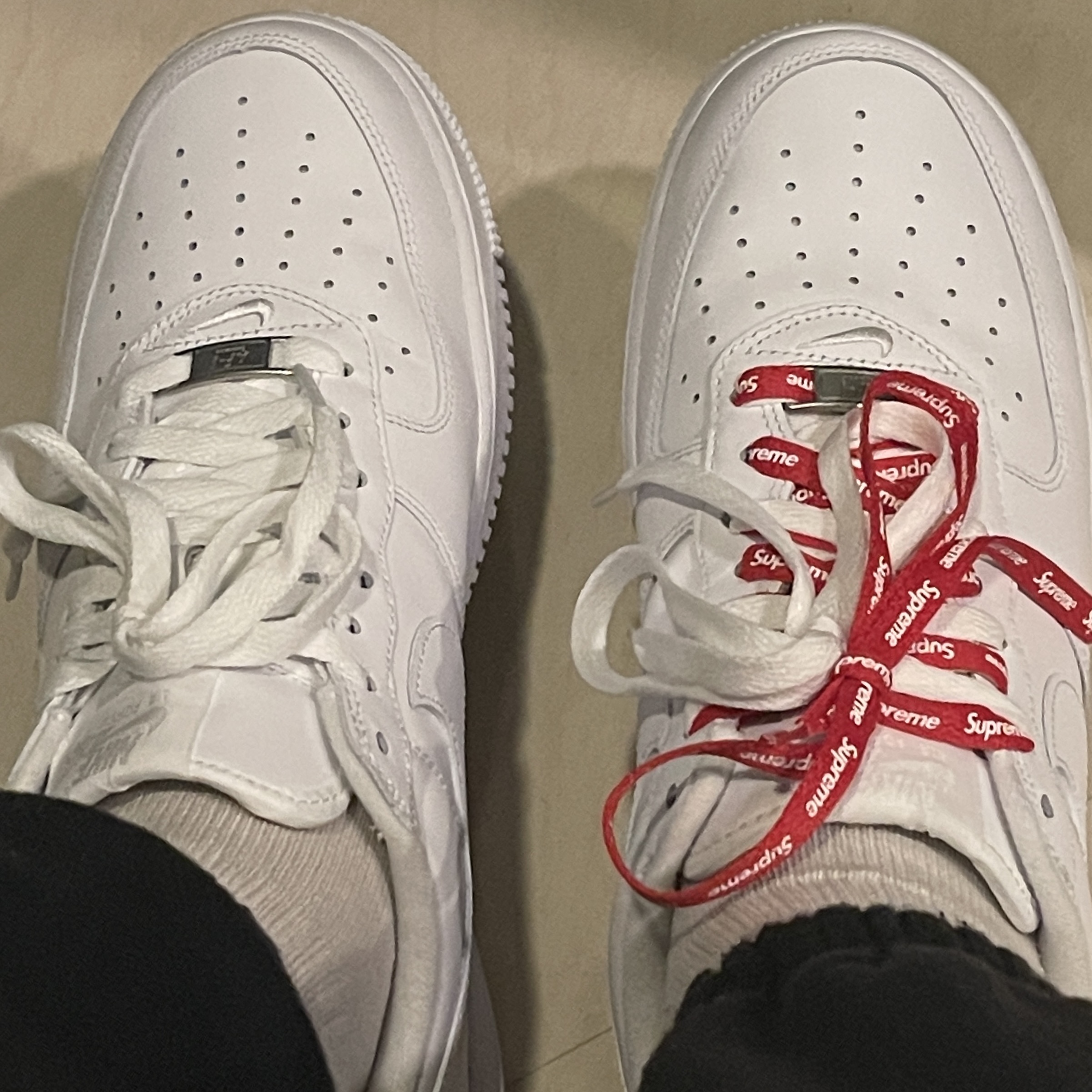 Nike x Supreme Air Force 1 Low White 착용 스타일