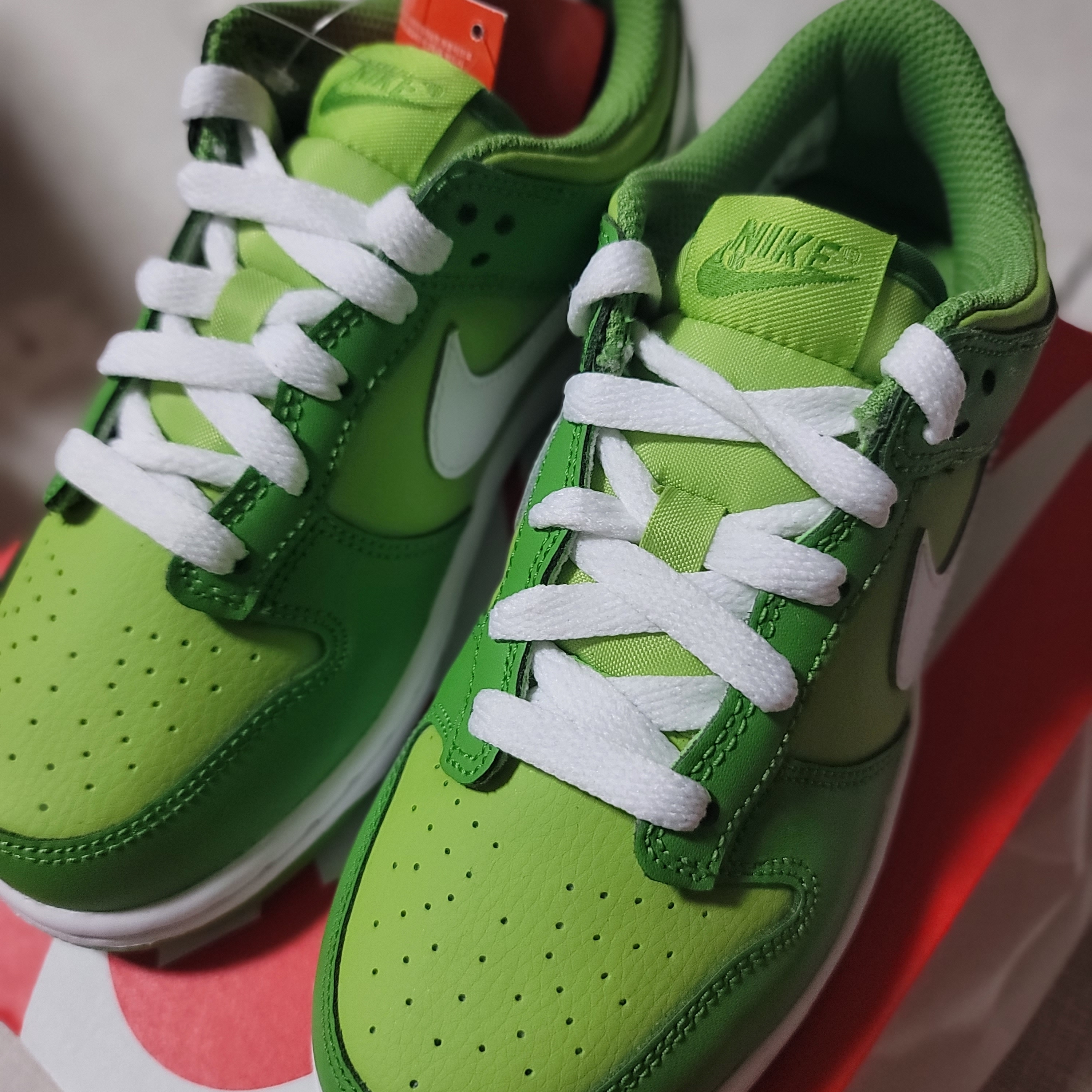 (PS) Nike Dunk Low Vivid Green 착용 스타일 - 2