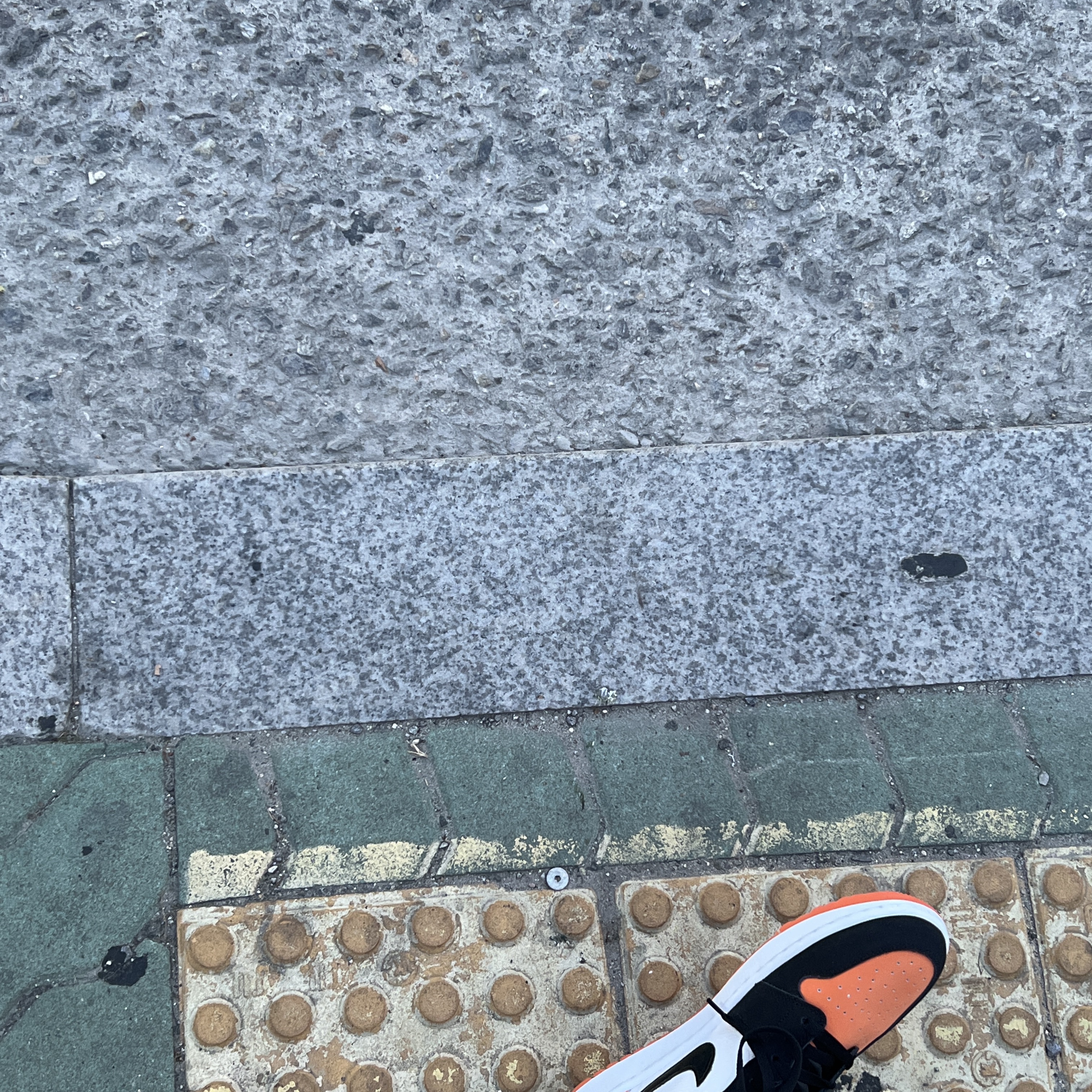 Jordan 1 Low Golf Starfish 착용 스타일