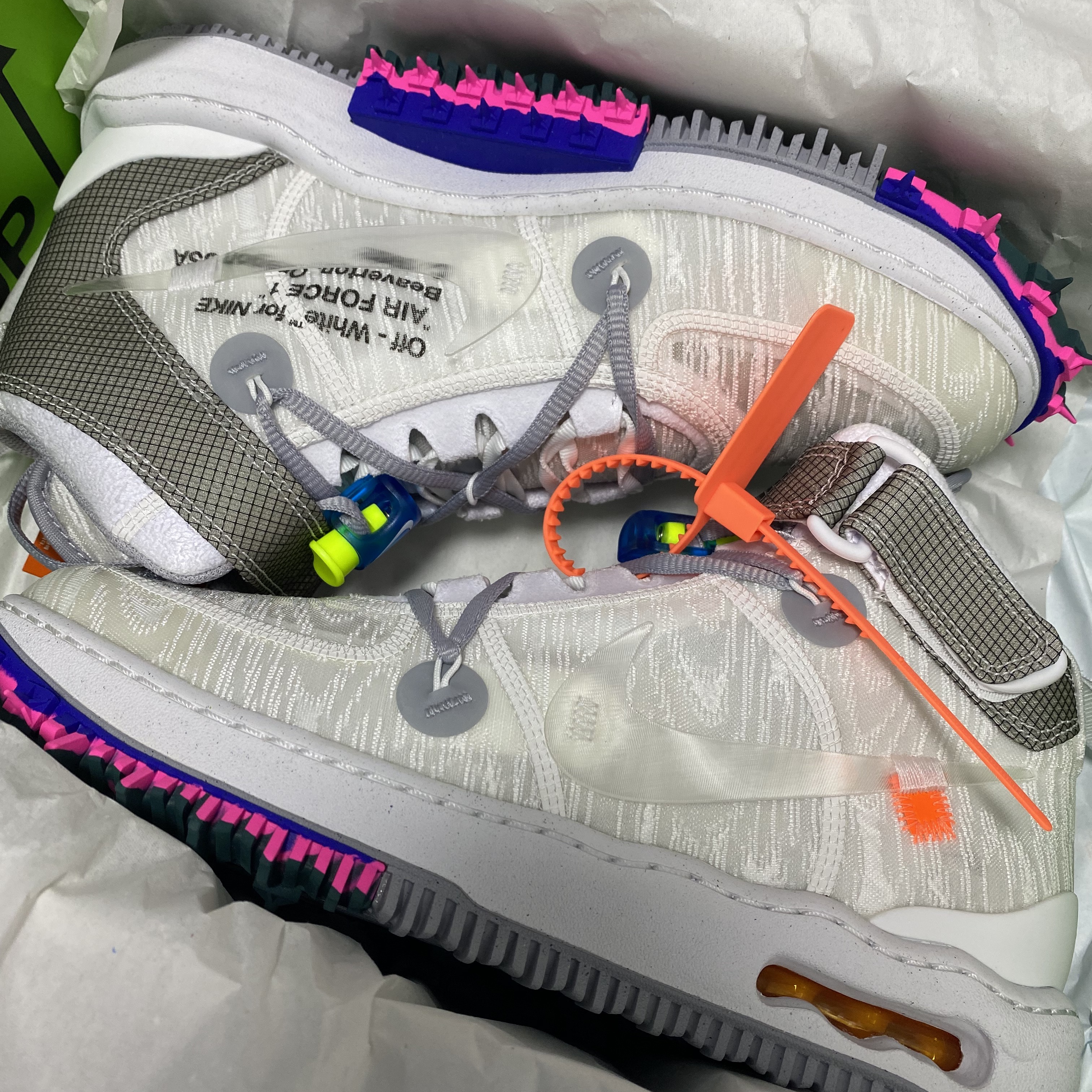Nike x Off-White Air Force 1 Mid SP White 착용 스타일