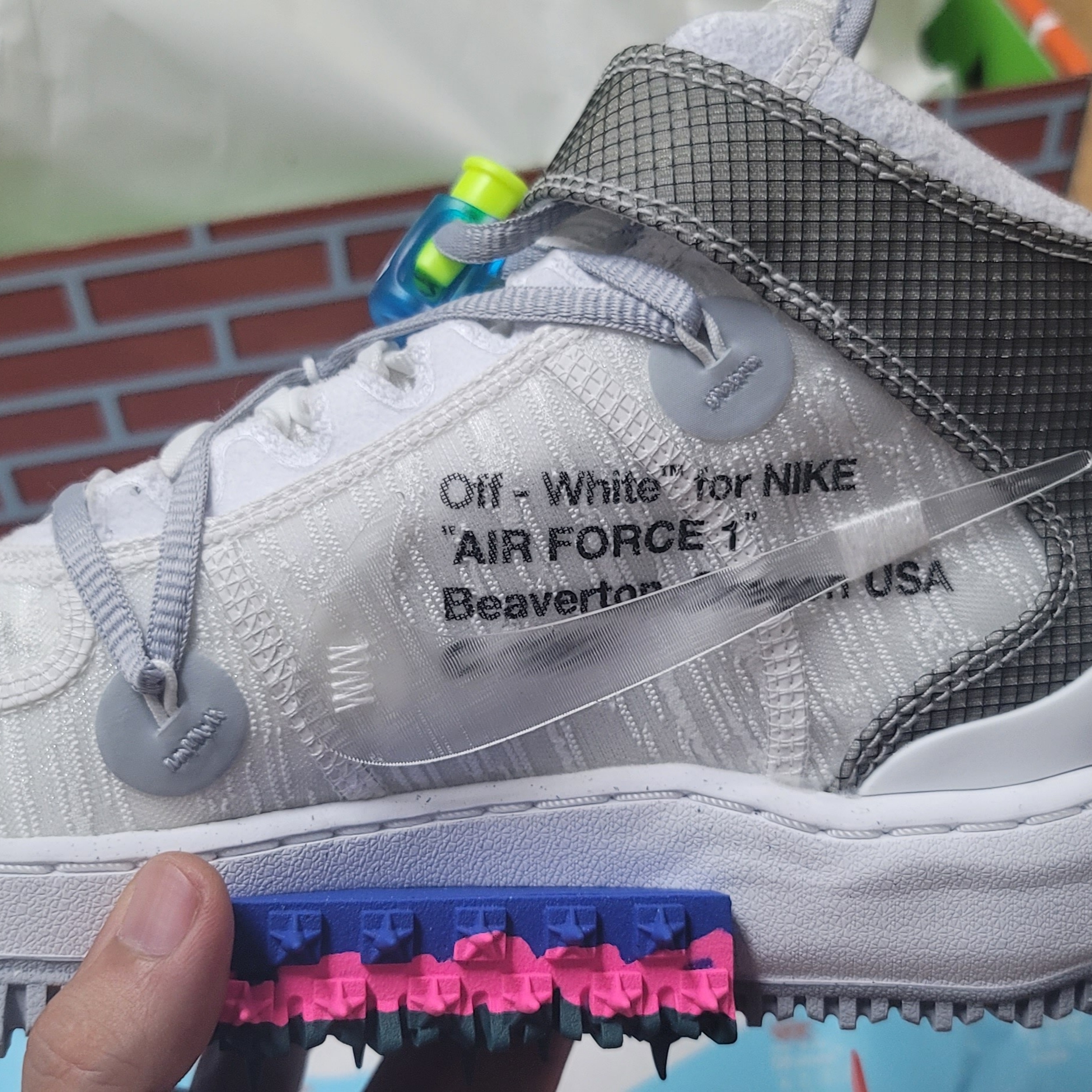 Nike x Off-White Air Force 1 Mid SP White 착용 스타일 - 4