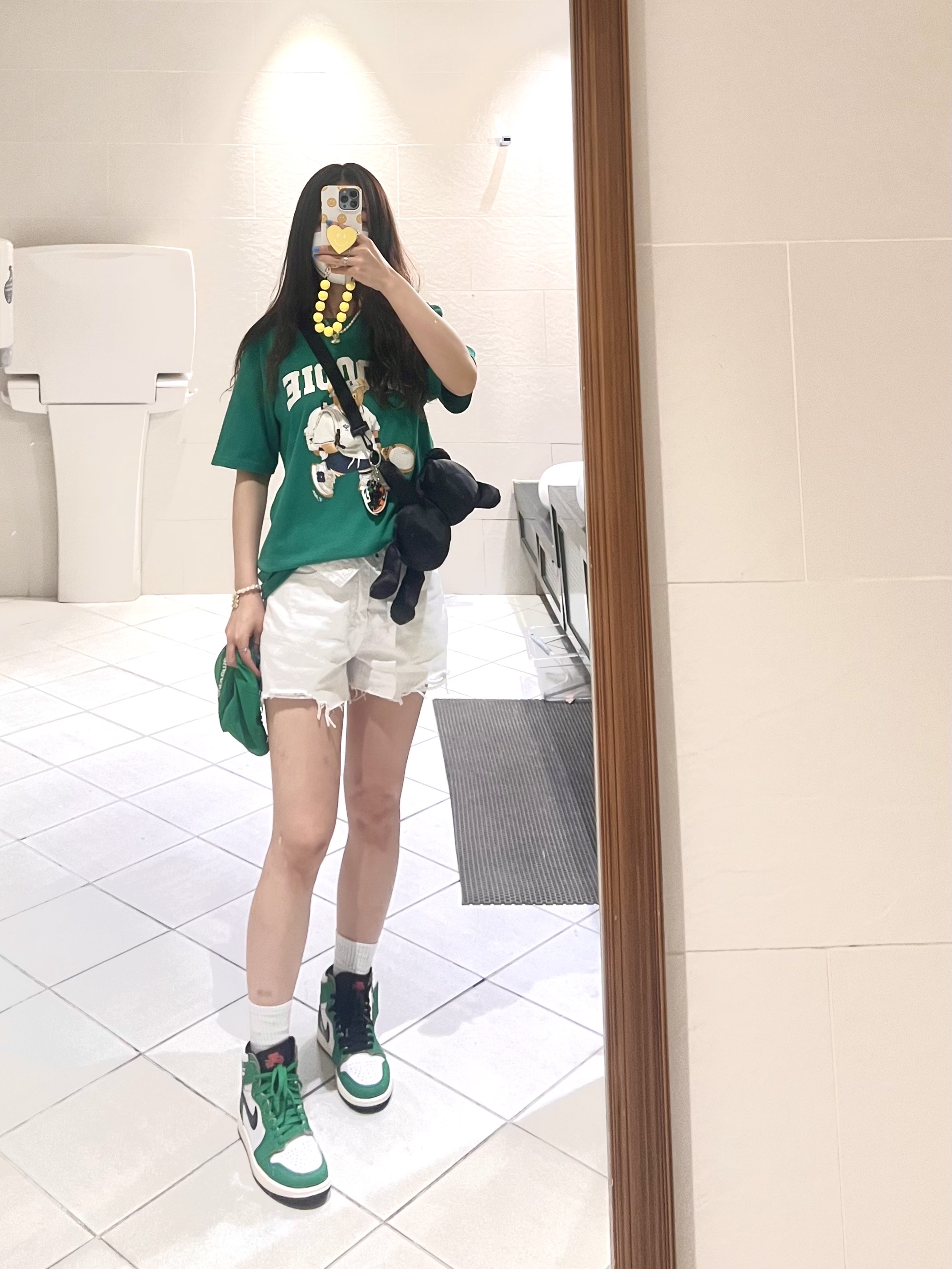 (W) Jordan 1 Retro High OG Lucky Green 착용 스타일 - 1