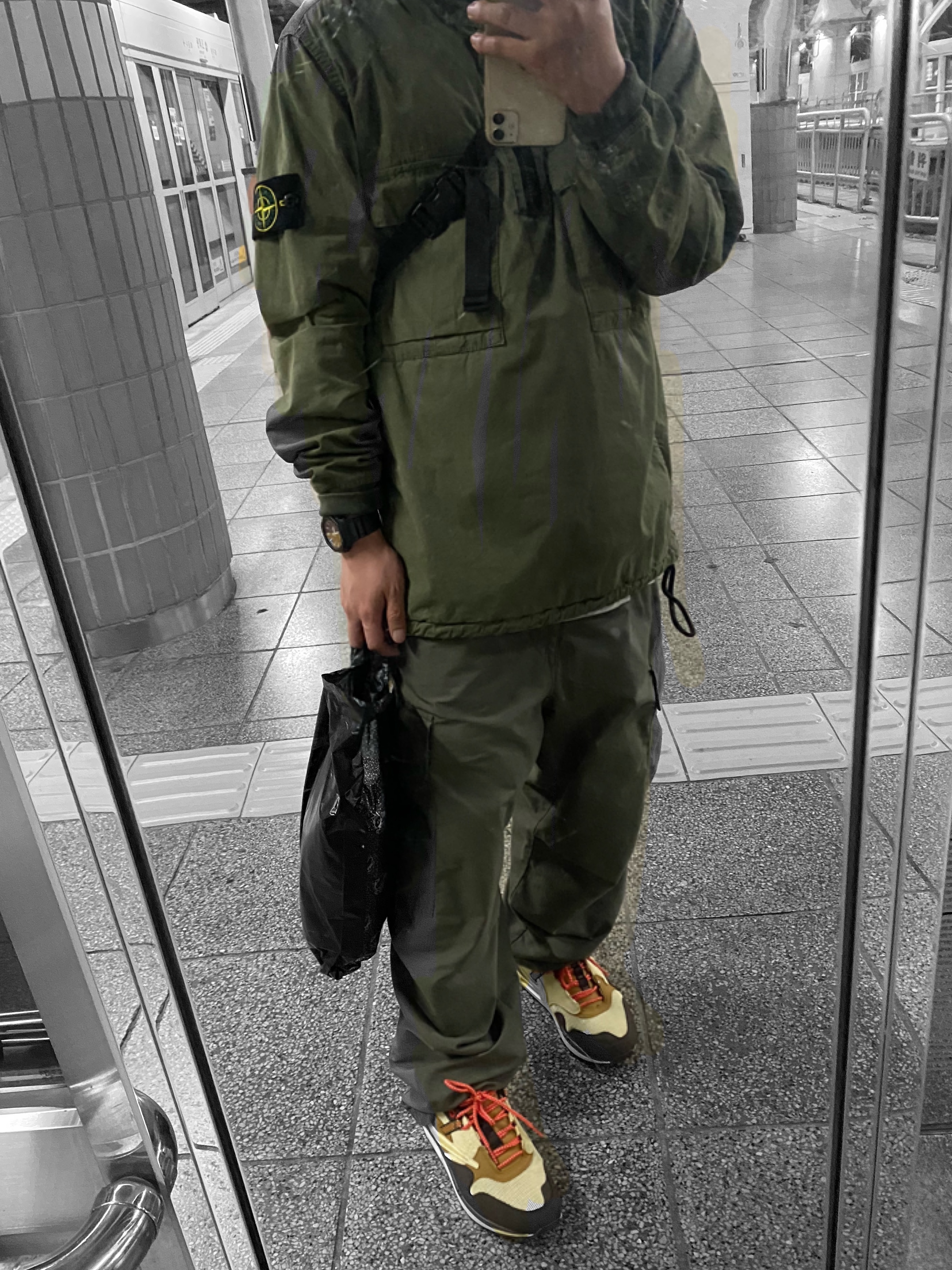 Nike x Travis Scott Air Max 1 Cact.us Brown 착용 스타일