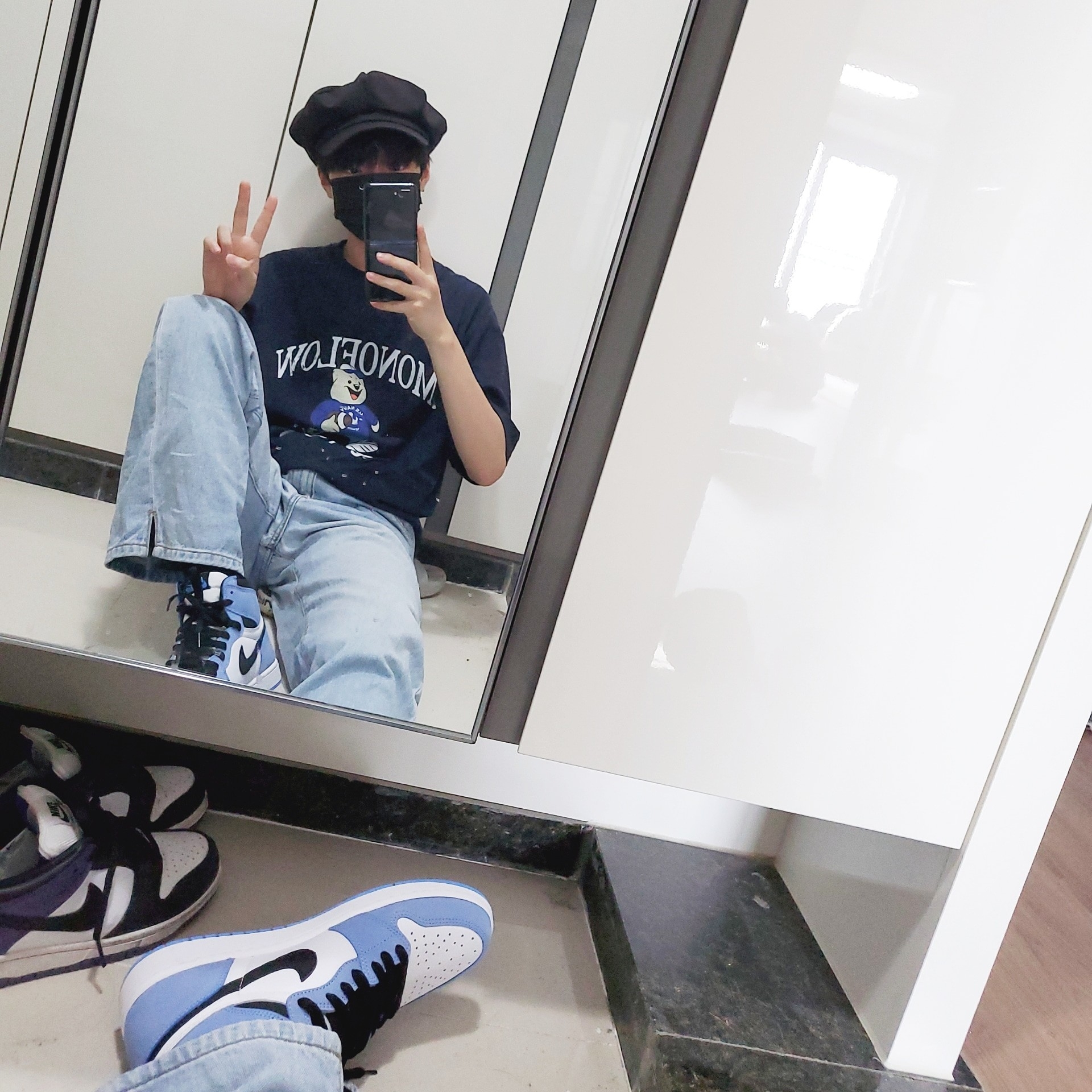 Jordan 1 Retro High OG University Blue 착용 스타일