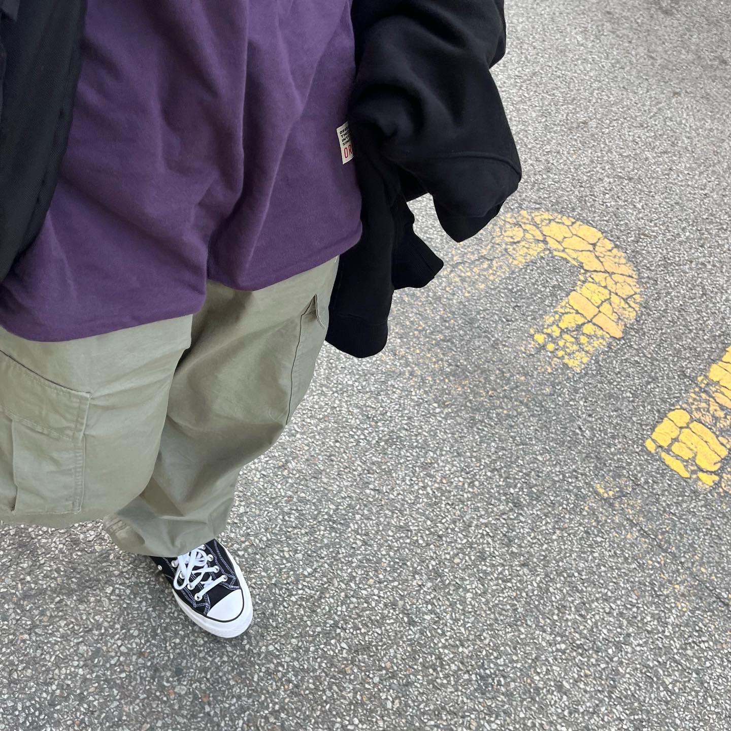 Converse x Stussy Chuck 70 High Black 착용 스타일 - 1
