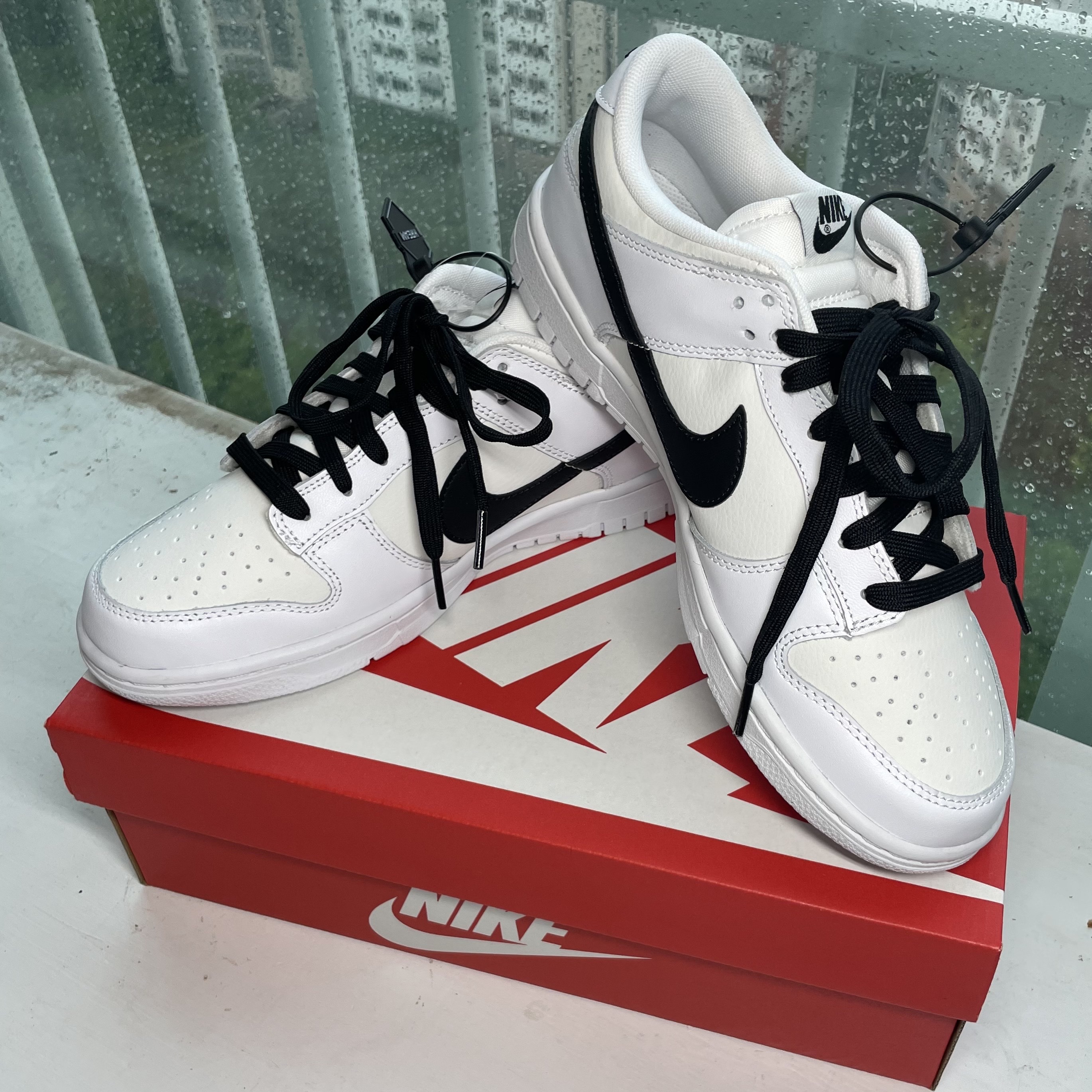 Nike Dunk Low Retro Summit White 착용 스타일