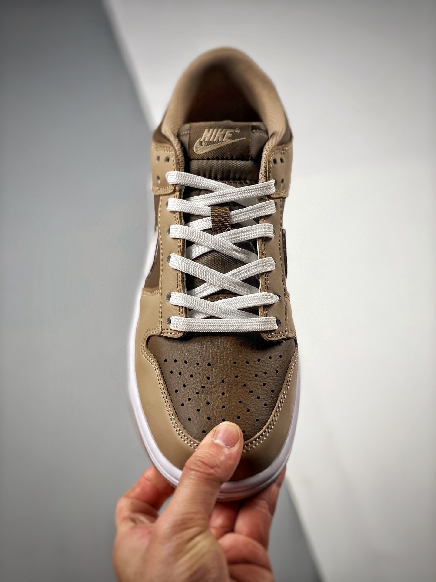 Nike Dunk Low Retro Khaki Hazel Rush 착용 스타일 - 4