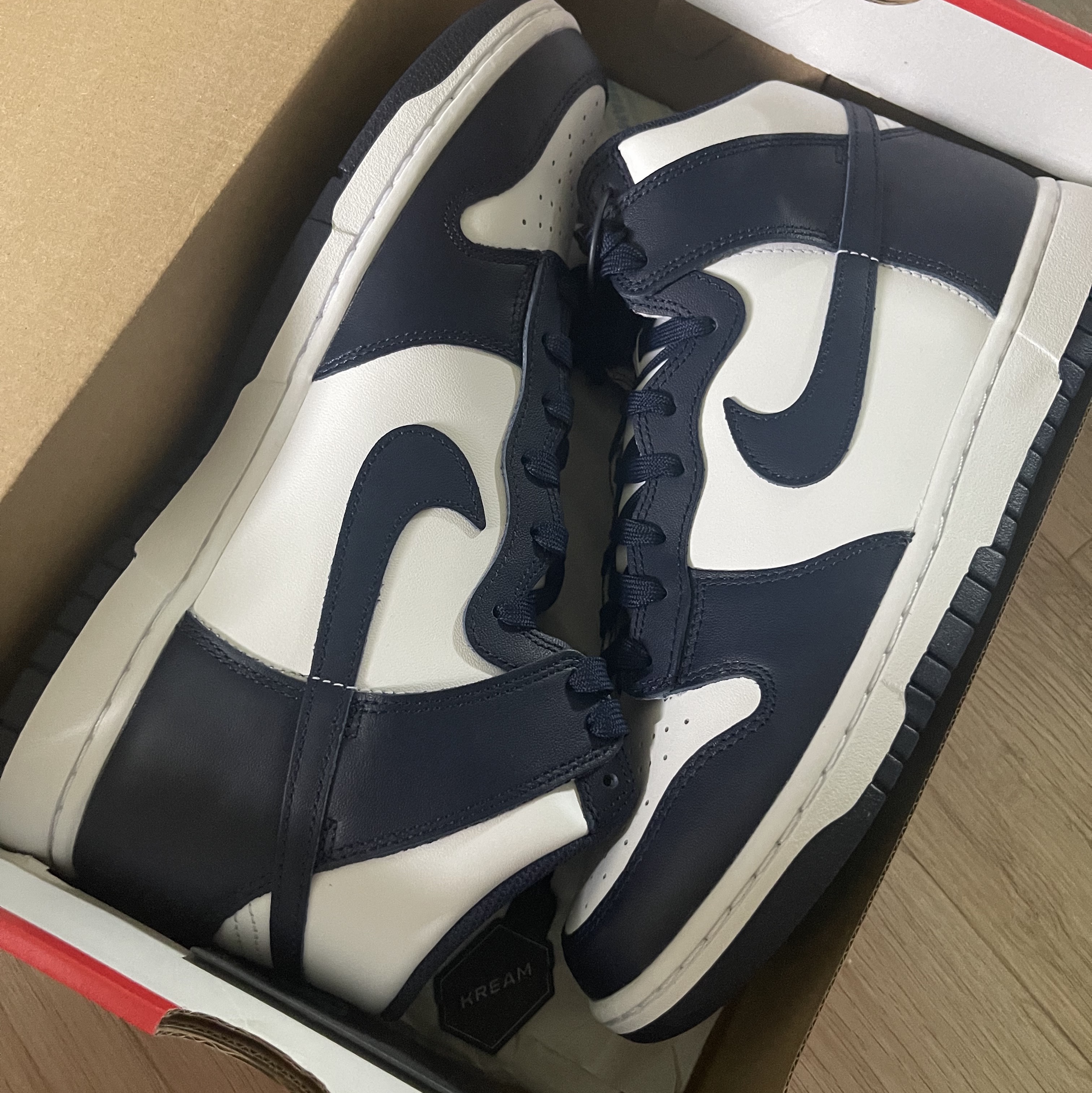 Nike Dunk High Retro Championship Navy 착용 스타일 - 1