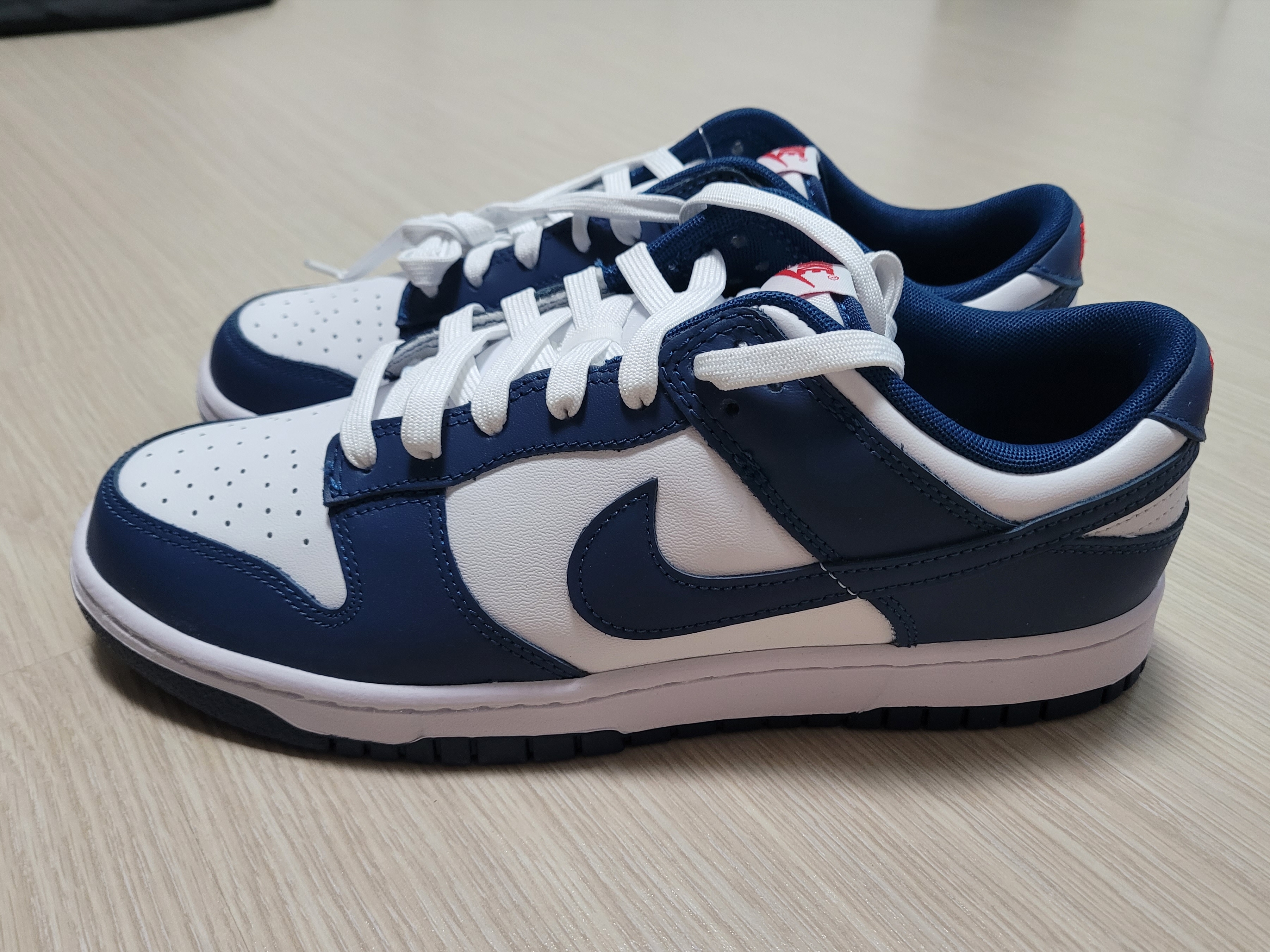 Nike Dunk Low Retro Valerian Blue 착용 스타일 - 2