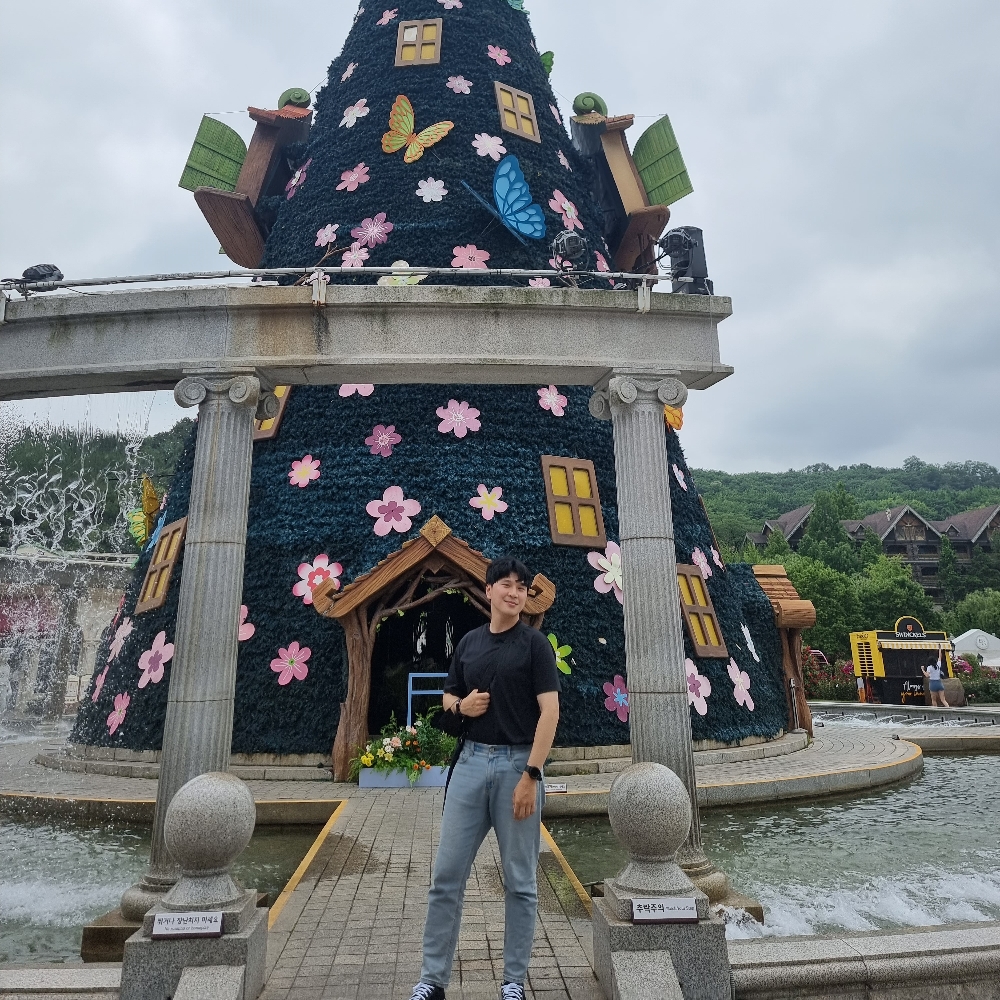 KREAM 프로필 이미지