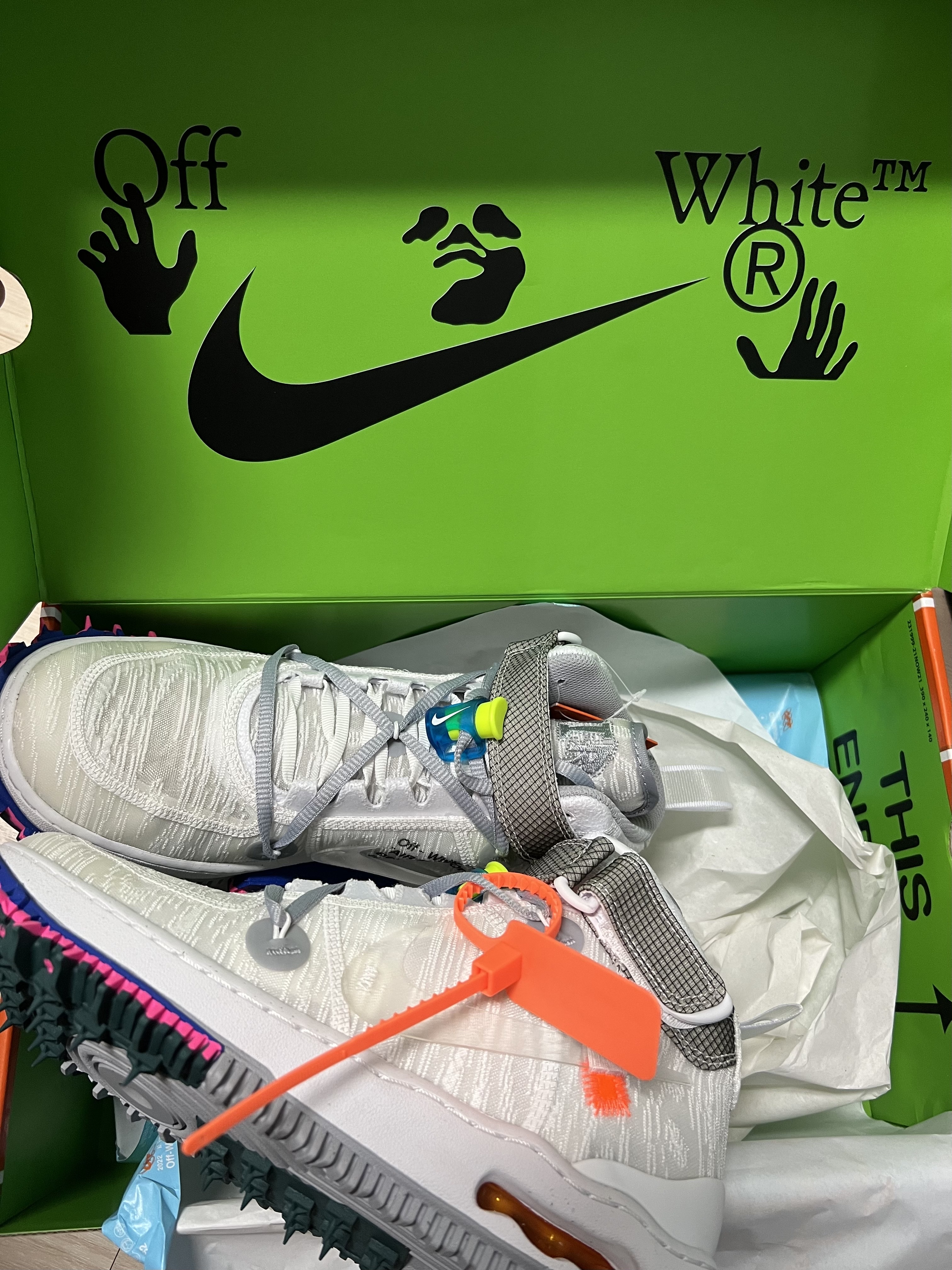 Nike x Off-White Air Force 1 Mid SP White 착용 스타일