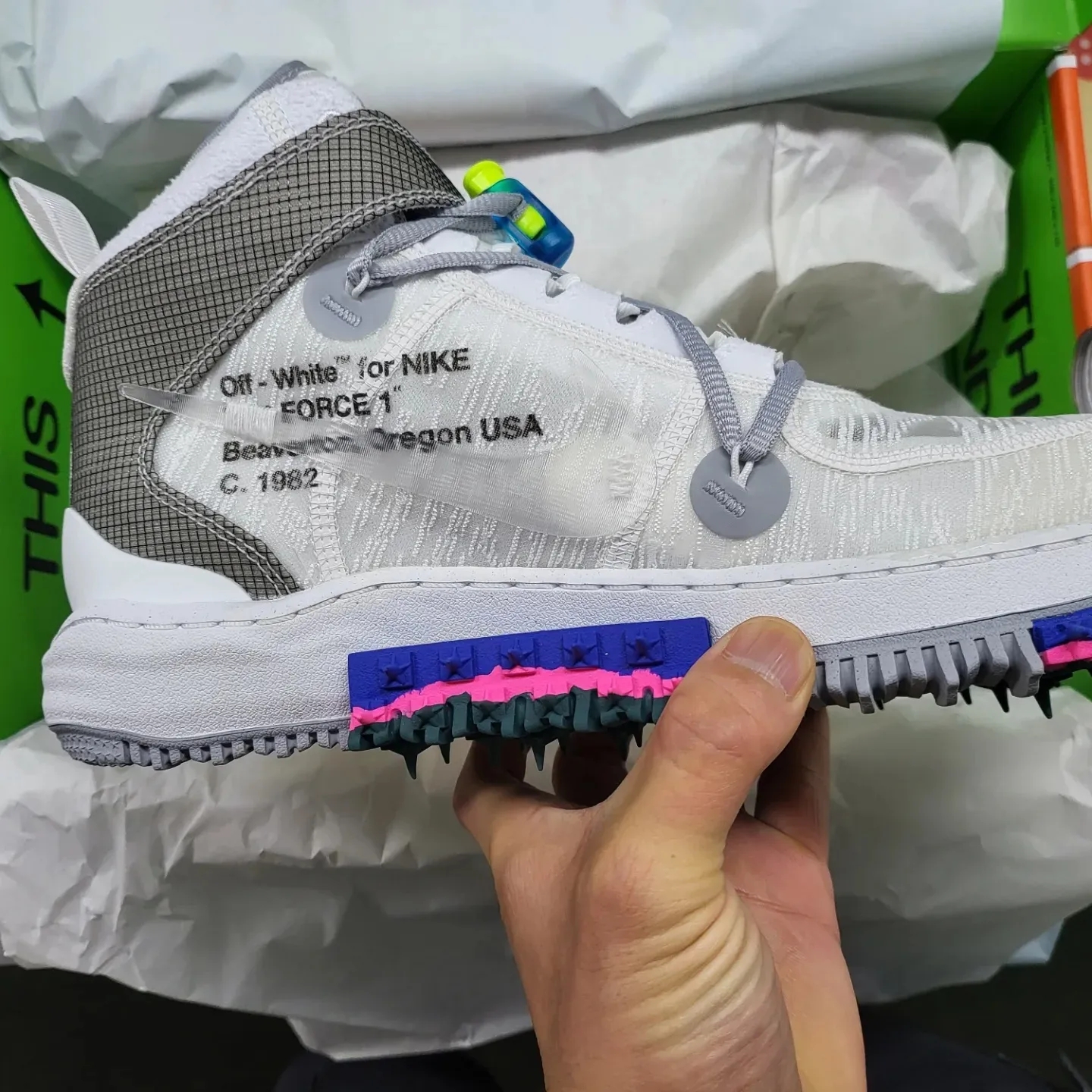Nike x Off-White Air Force 1 Mid SP White 착용 스타일 - 5