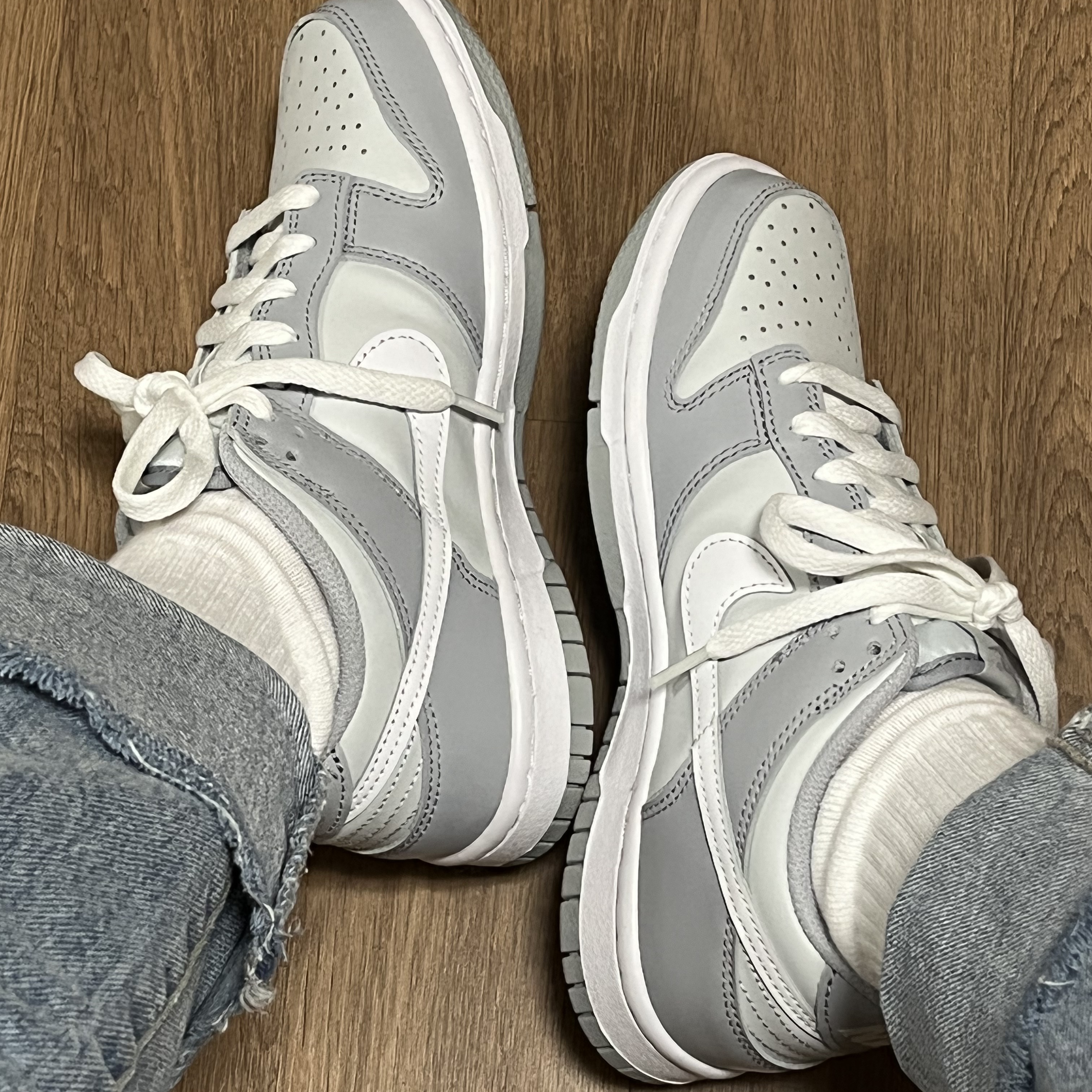 Nike Dunk Low Retro Wolf Grey, (GS) Nike Dunk Low Wolf Grey 착용 스타일 - 2