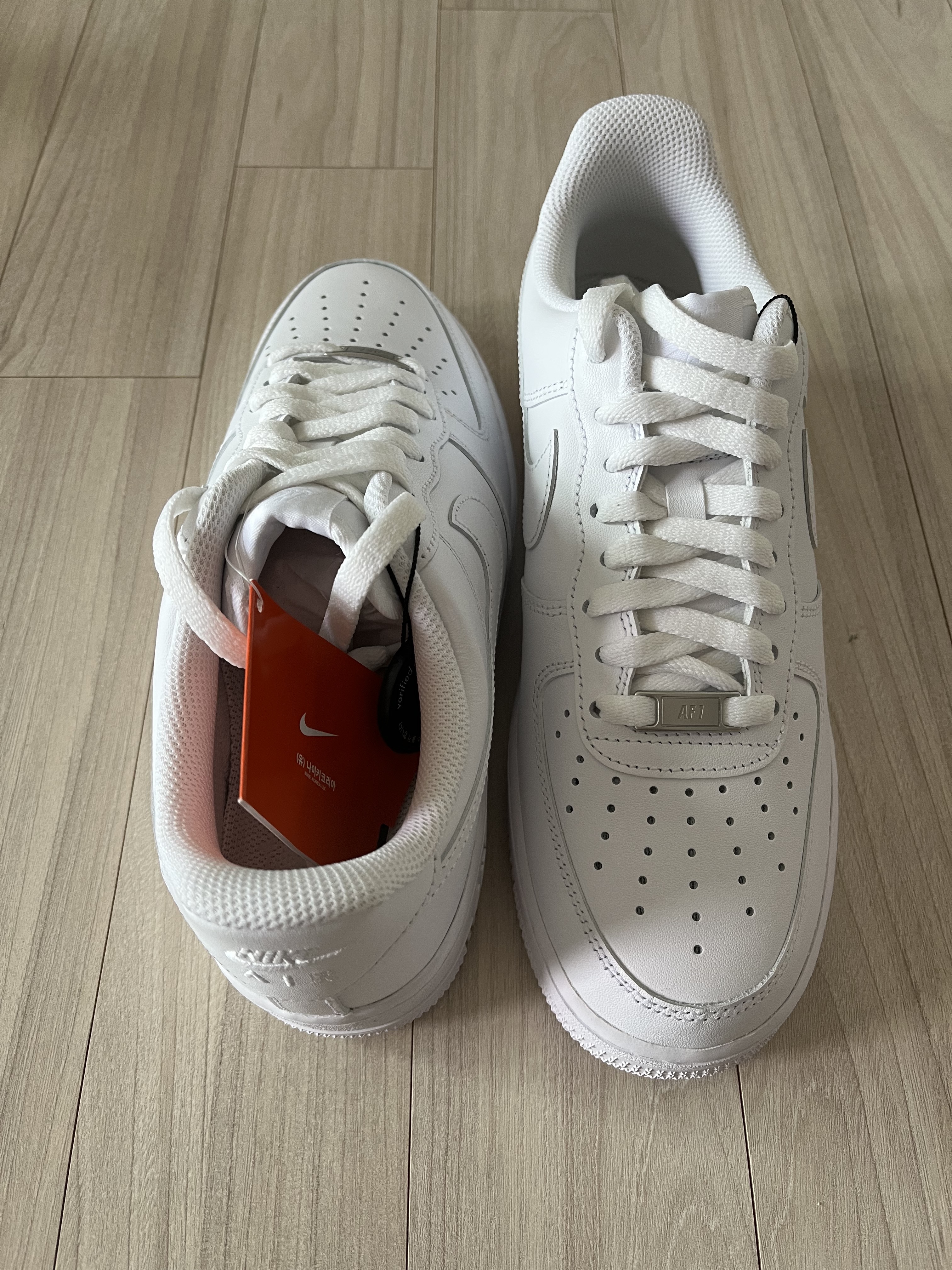 Nike Air Force 1 '07 Low White 착용 스타일 - 3