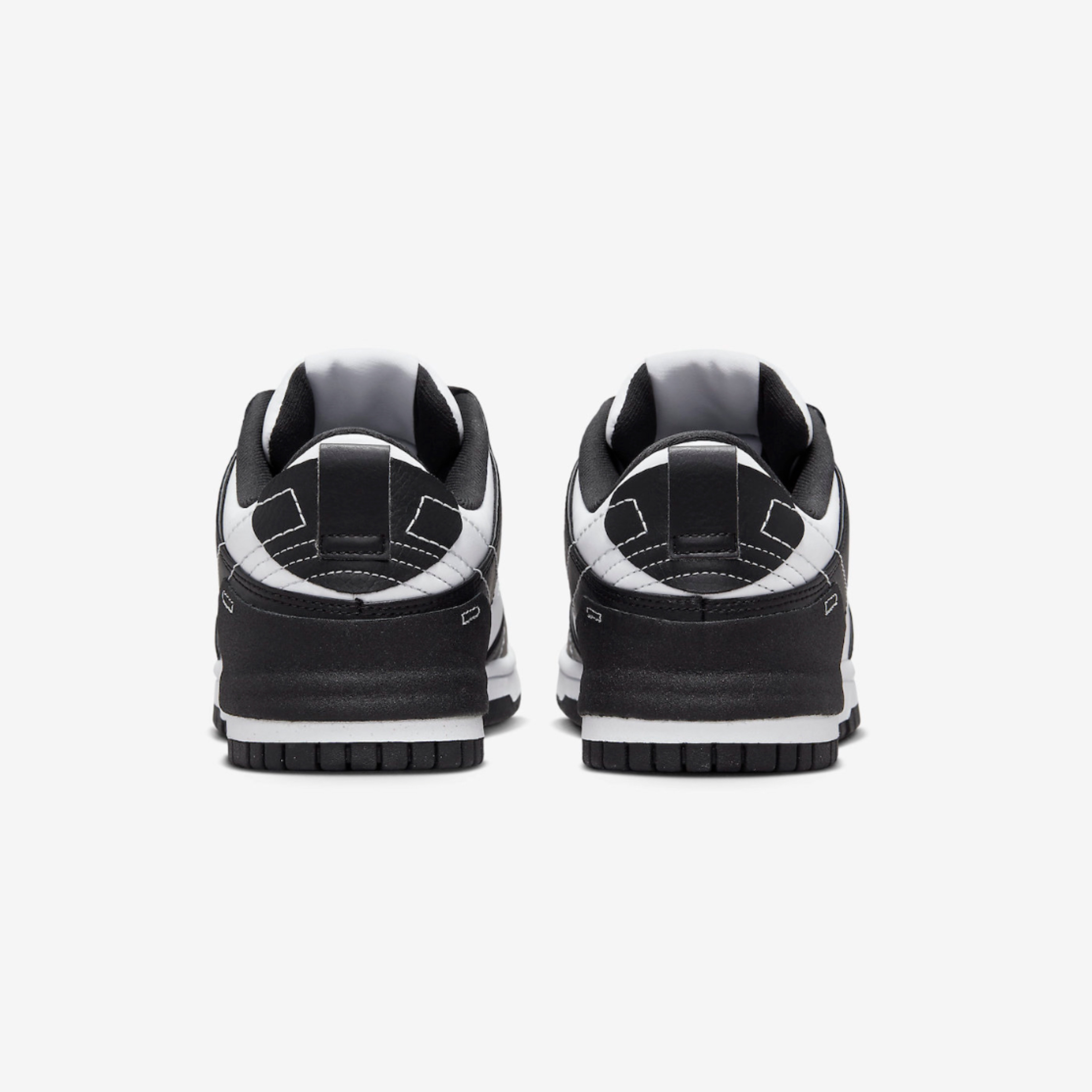 (W) Nike Dunk Low Disrupt 2 Black White 착용 스타일 - 5