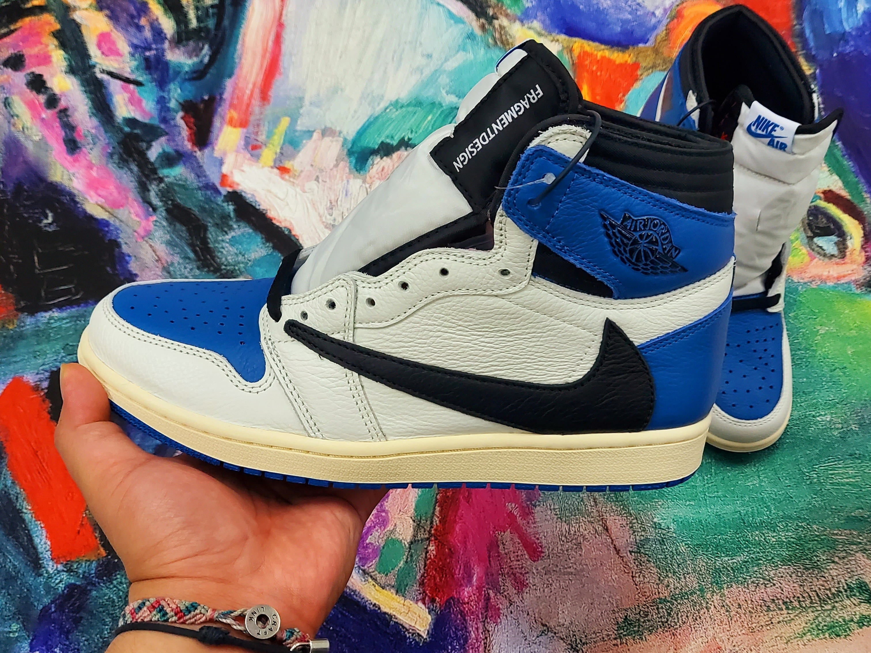 Jordan 1 x Travis Scott x Fragment Retro High OG SP Military Blue 착용 스타일 - 1