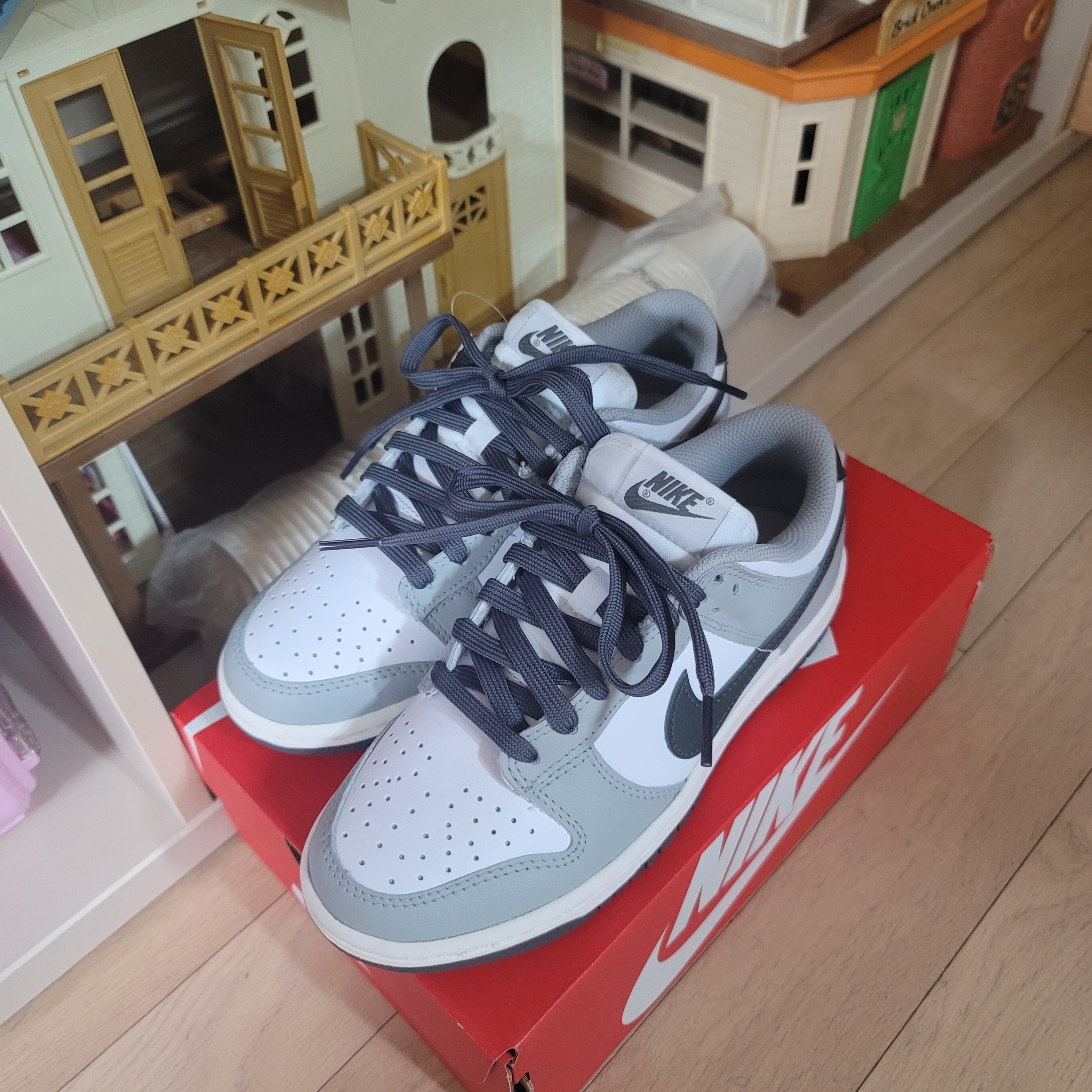 (W) Nike Dunk Low Light Smoke Grey 착용 스타일