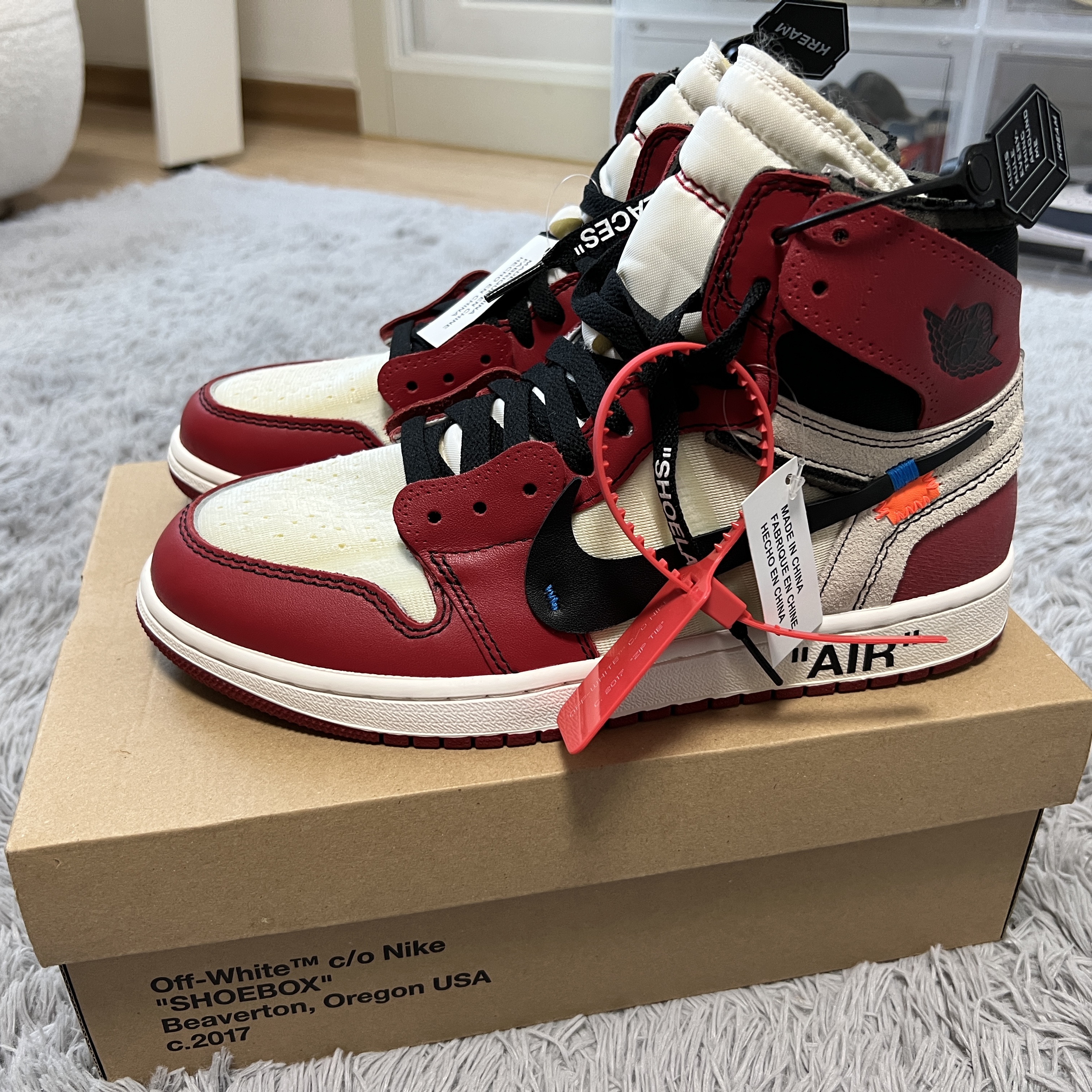 Jordan 1 x Off-White Retro High Chicago The Ten 착용 스타일