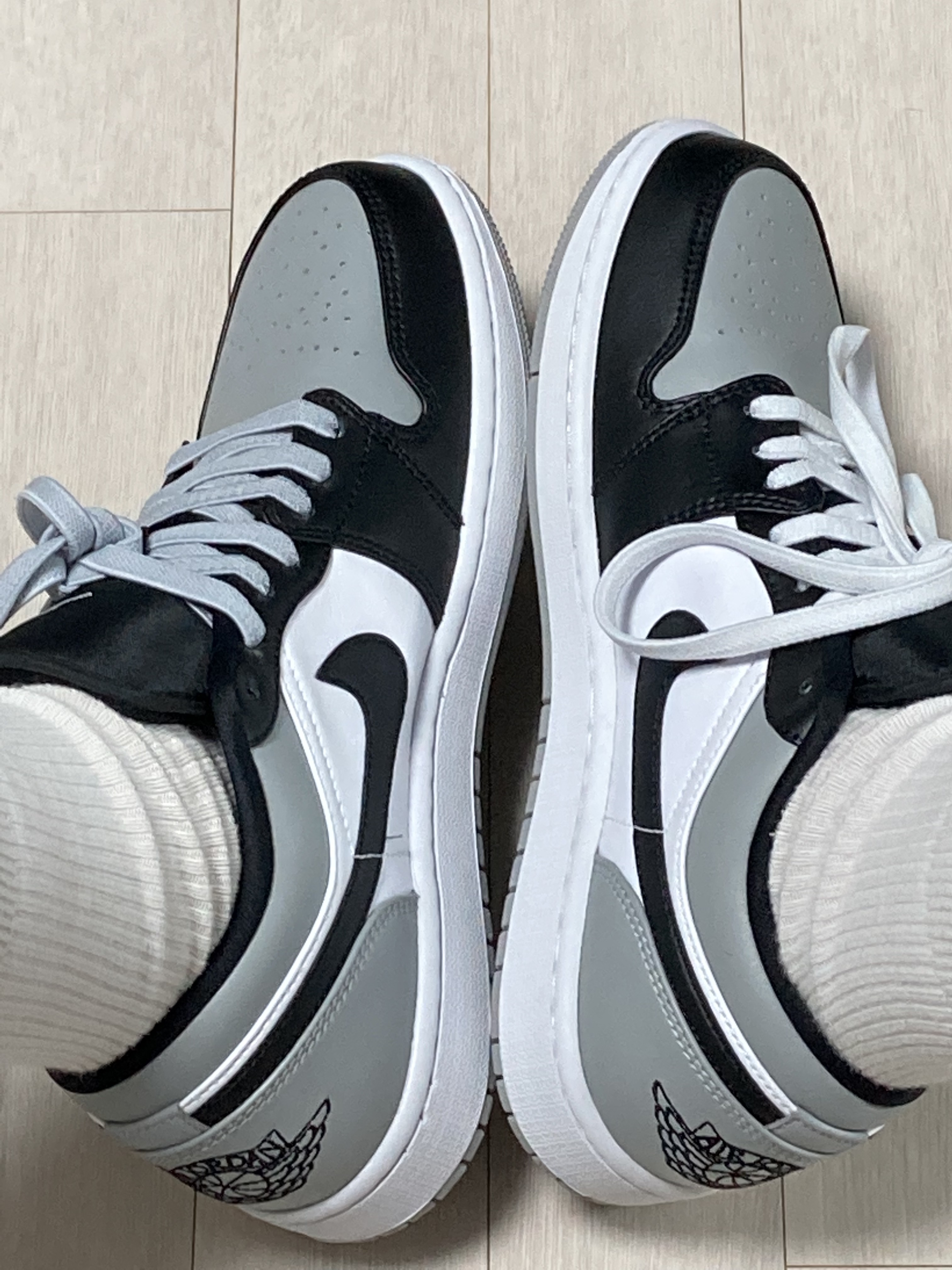 Jordan 1 Low Light Smoke Grey Black 착용 스타일