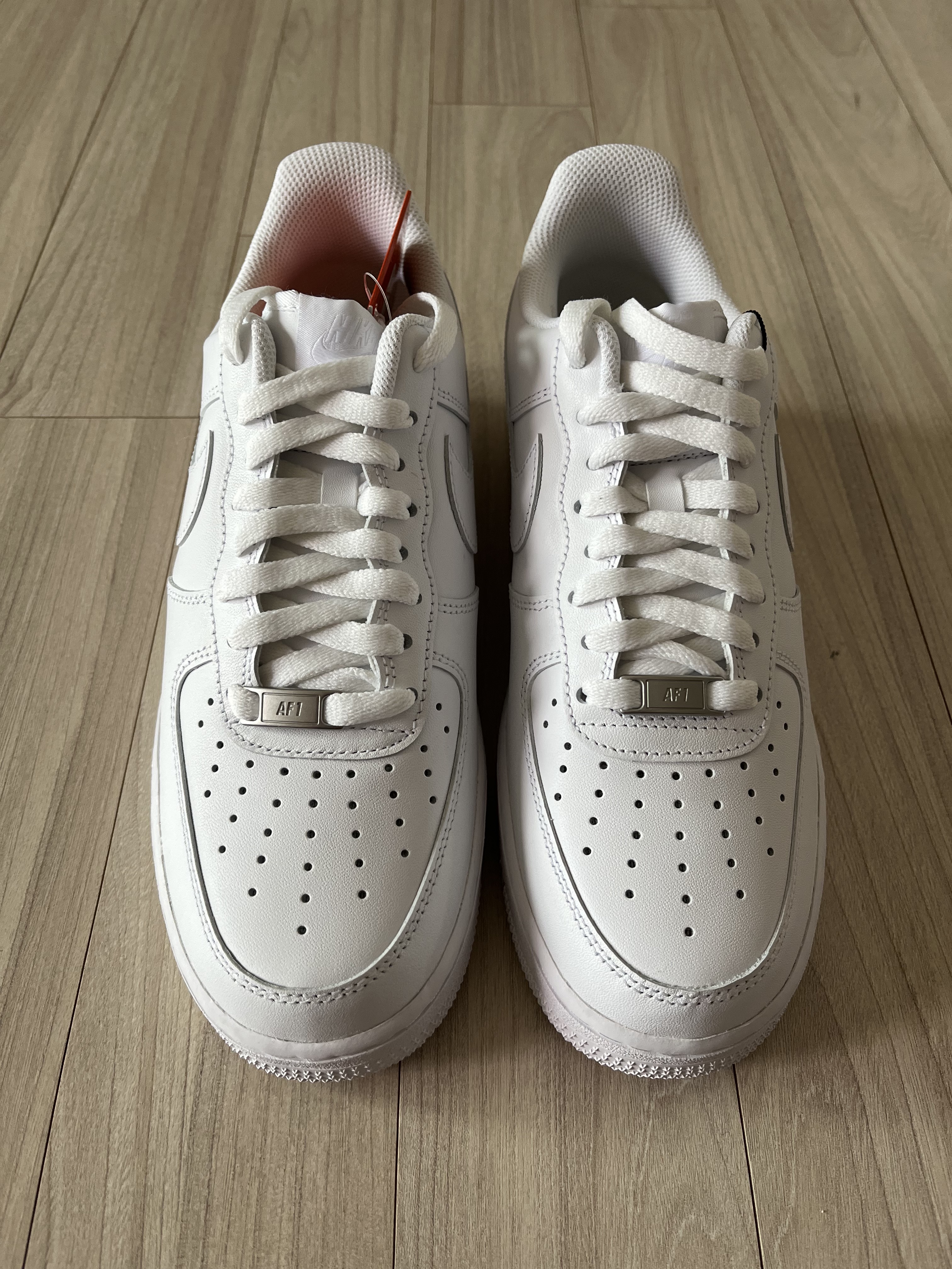 Nike Air Force 1 '07 Low White 착용 스타일 - 1