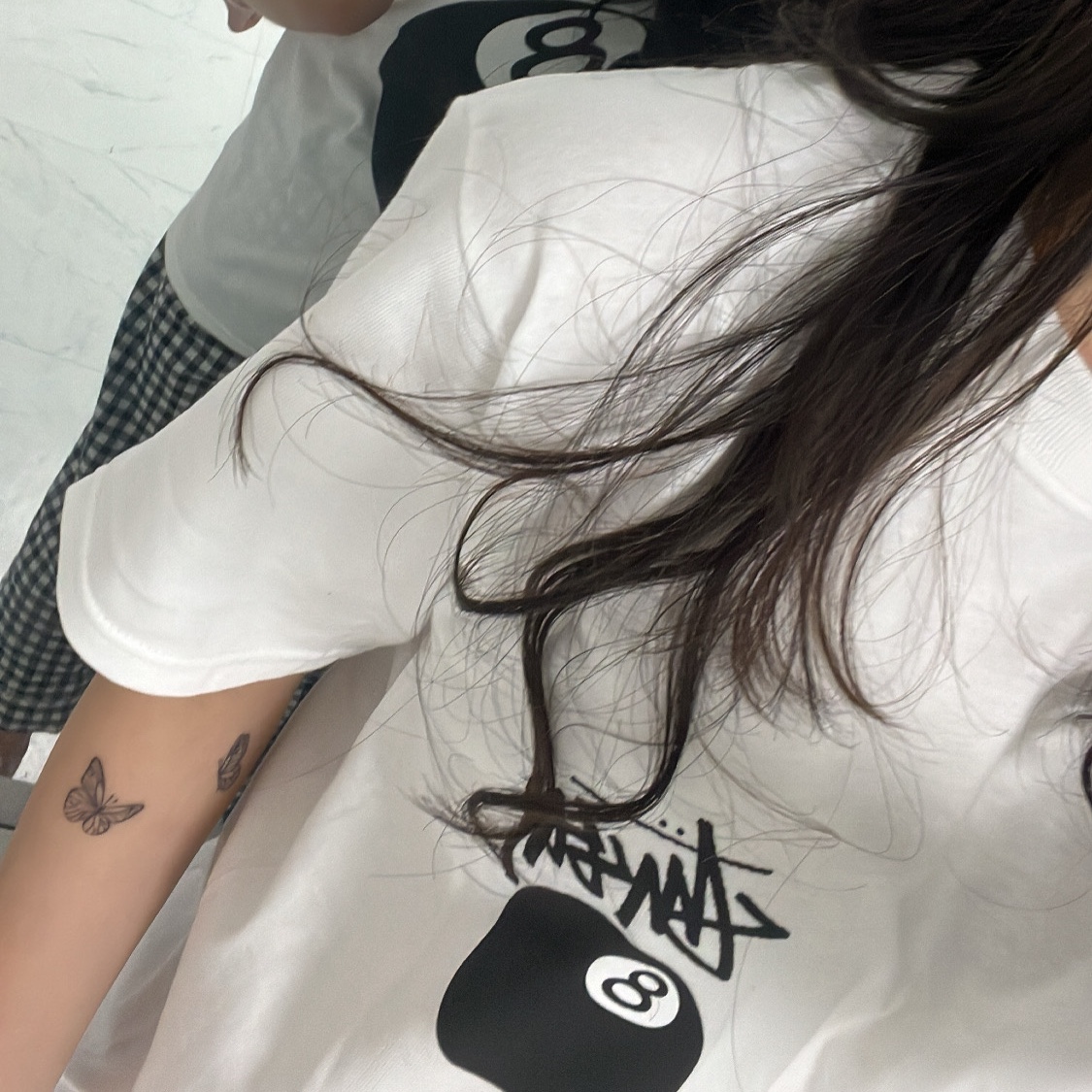 Stussy 8 Ball T-Shirt White - 22SS 착용 스타일 - 2