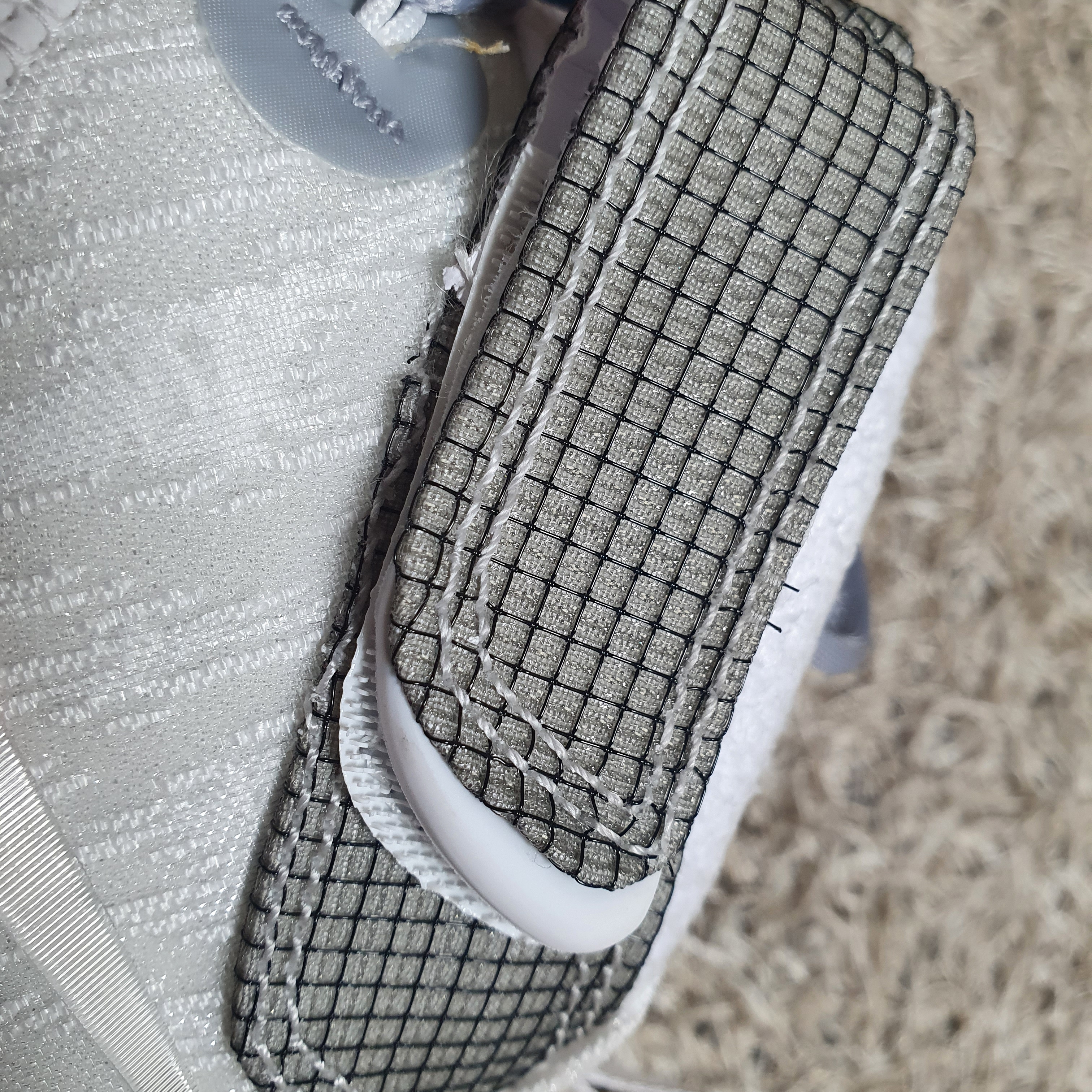 Nike x Off-White Air Force 1 Mid SP White 착용 스타일 - 2