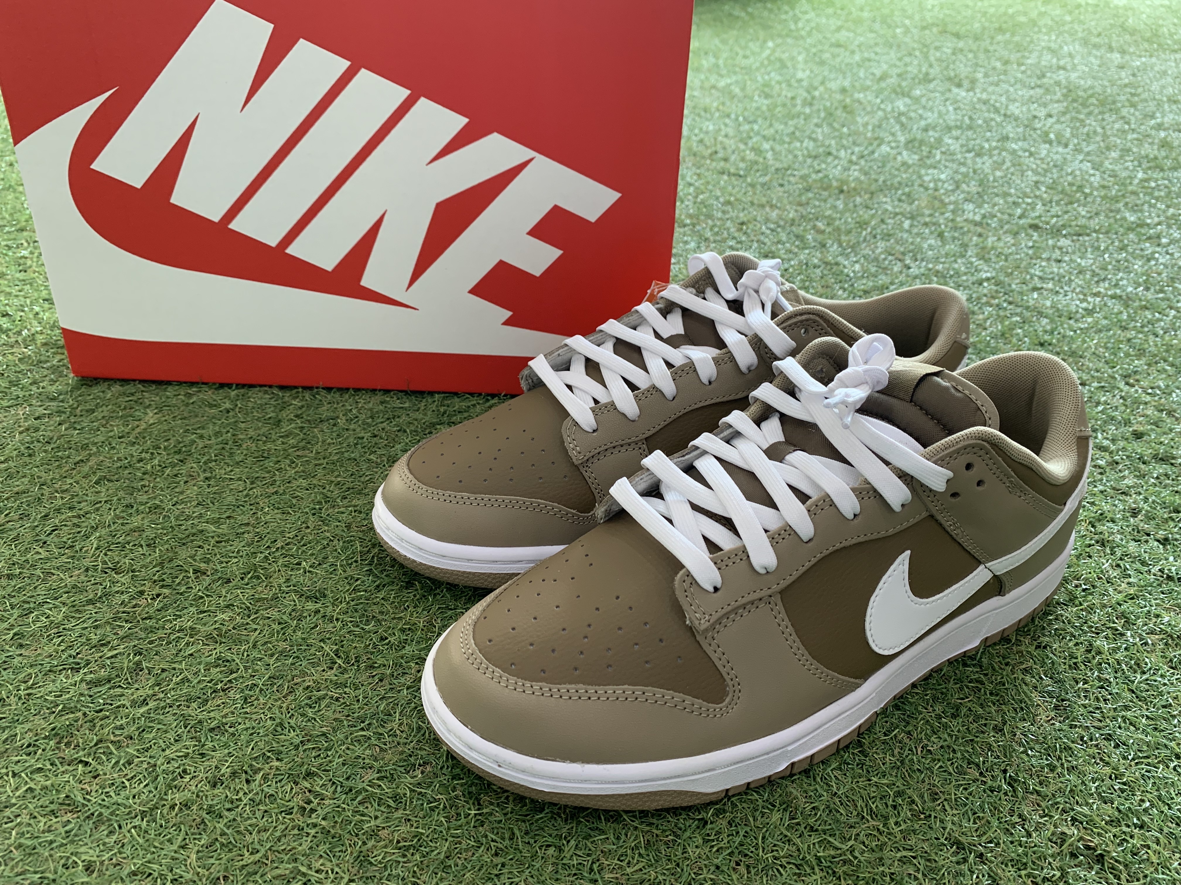 Nike Dunk Low Retro Khaki Hazel Rush 착용 스타일 - 1