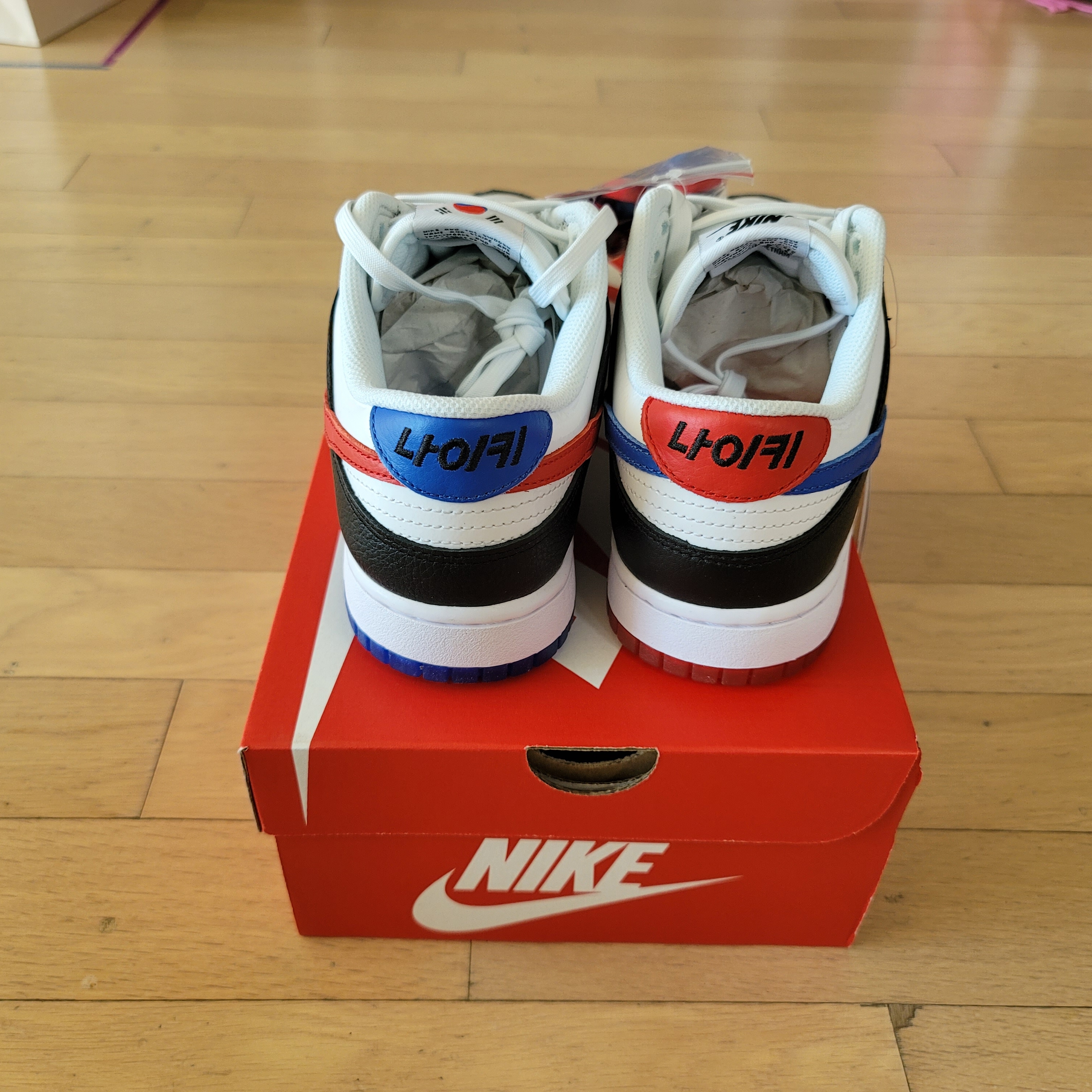 Nike Dunk Low SE Seoul 착용 스타일 - 3