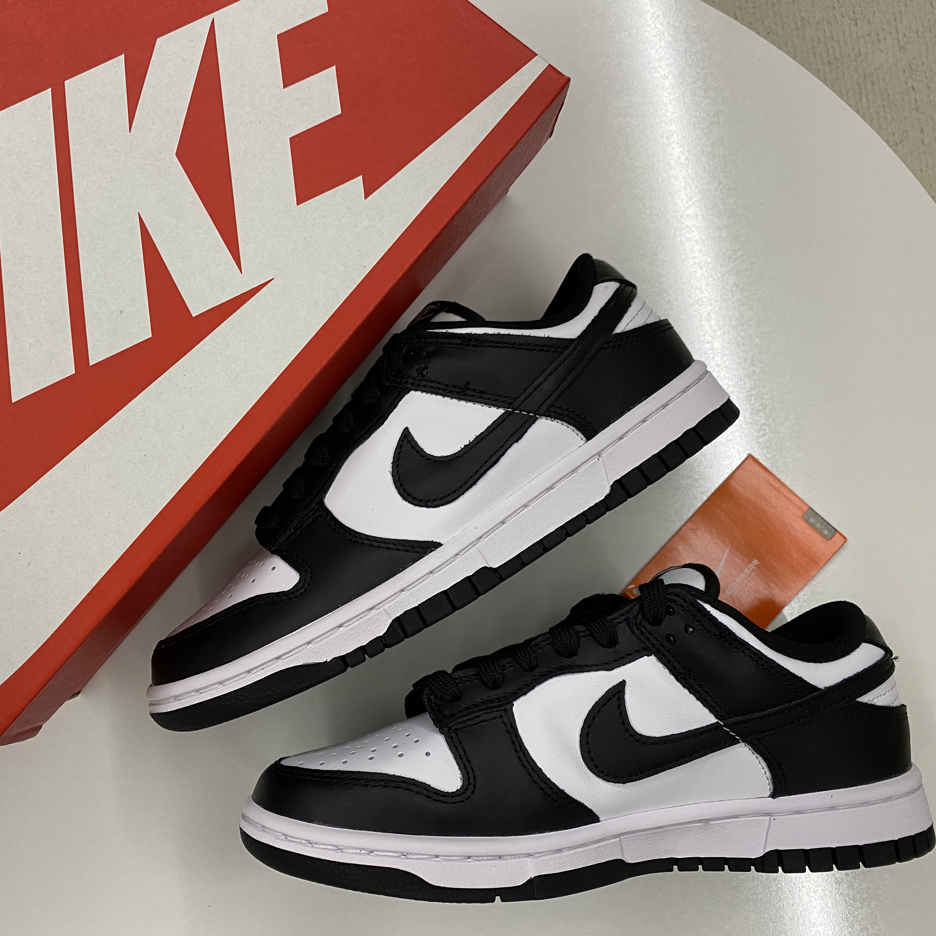(W) Nike Dunk Low Black 착용 스타일