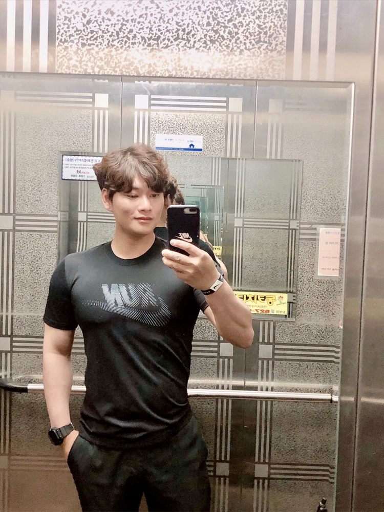 KREAM 프로필 이미지