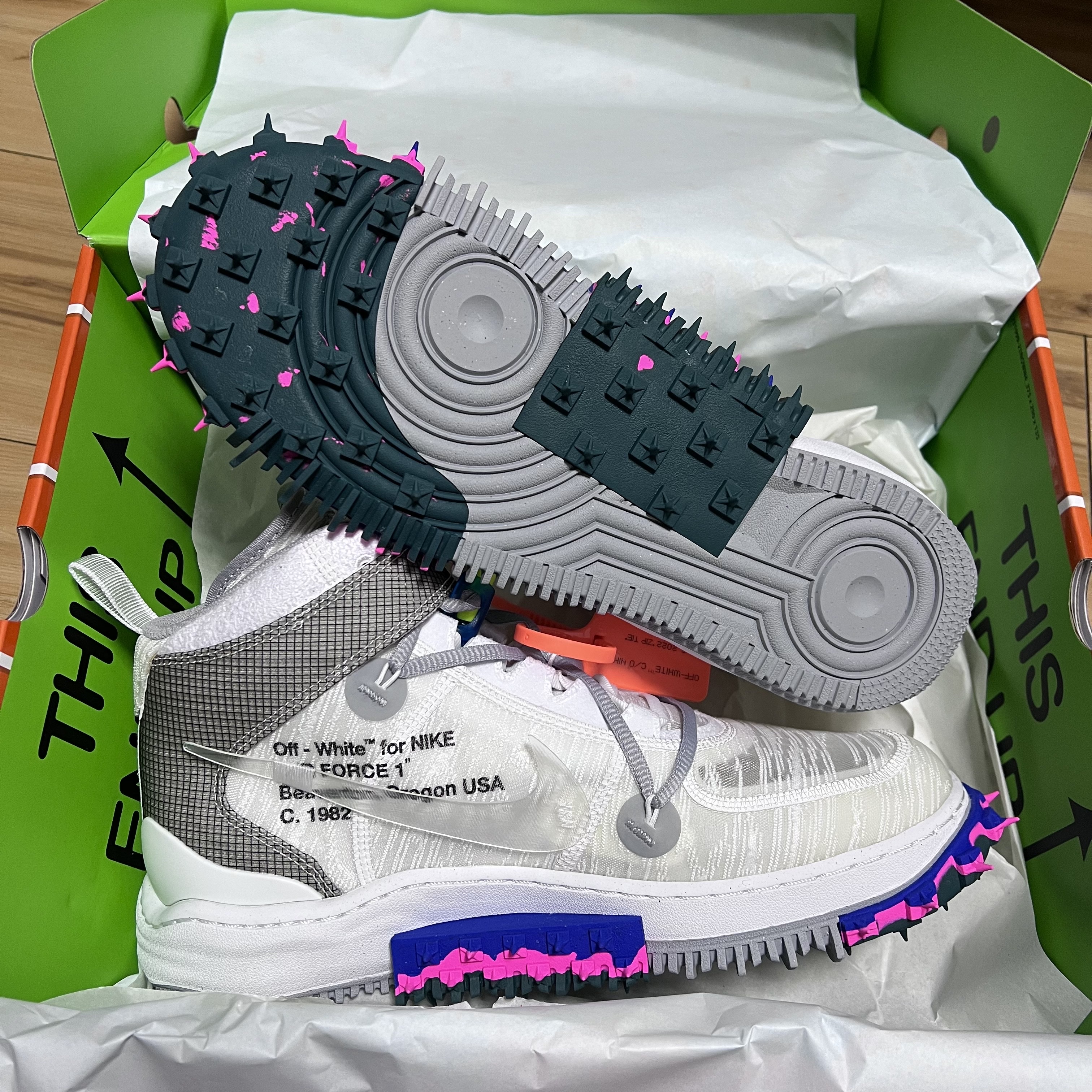 Nike x Off-White Air Force 1 Mid SP White 착용 스타일 - 3