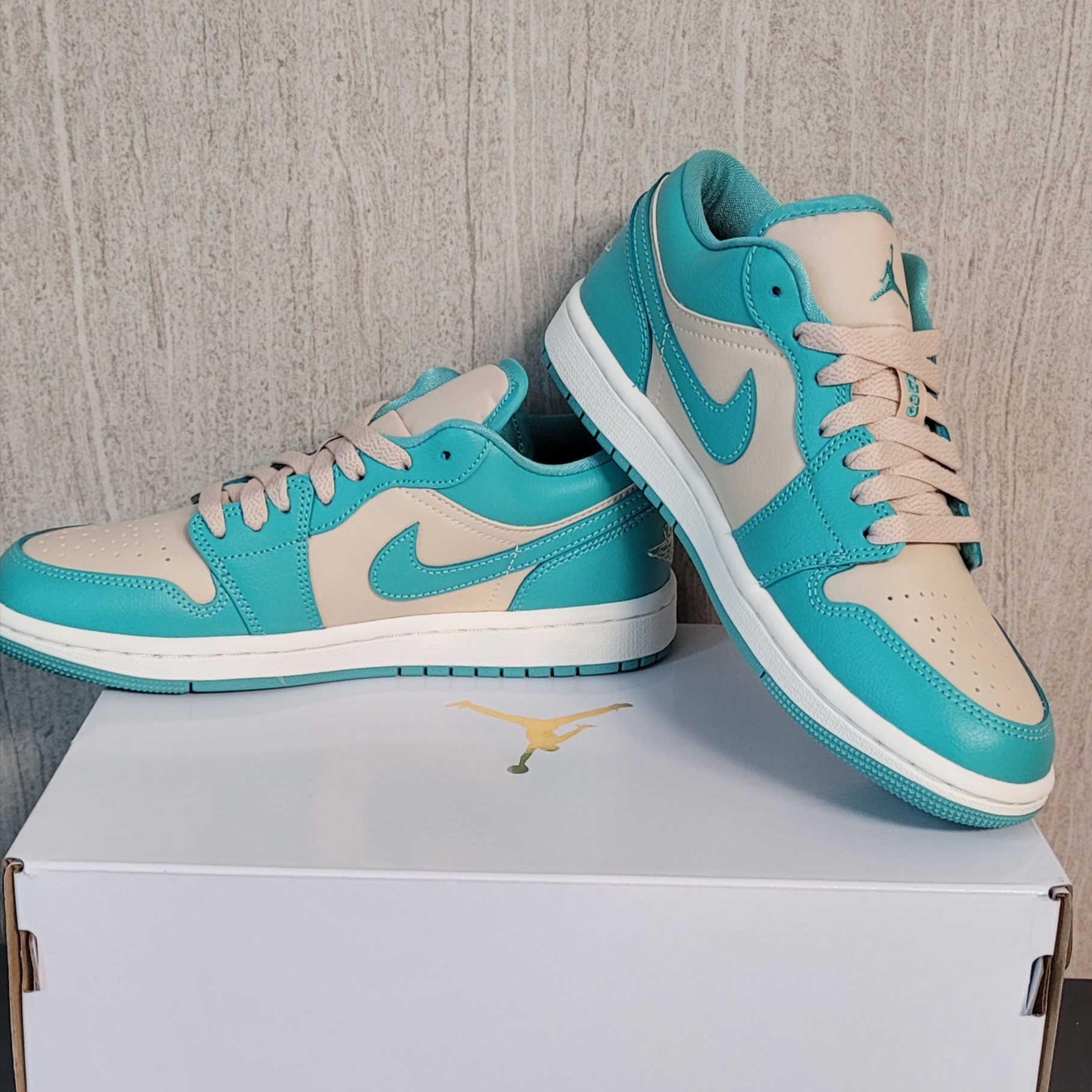 (W) Jordan 1 Low Sanddrift Washed Teal 착용 스타일 - 2