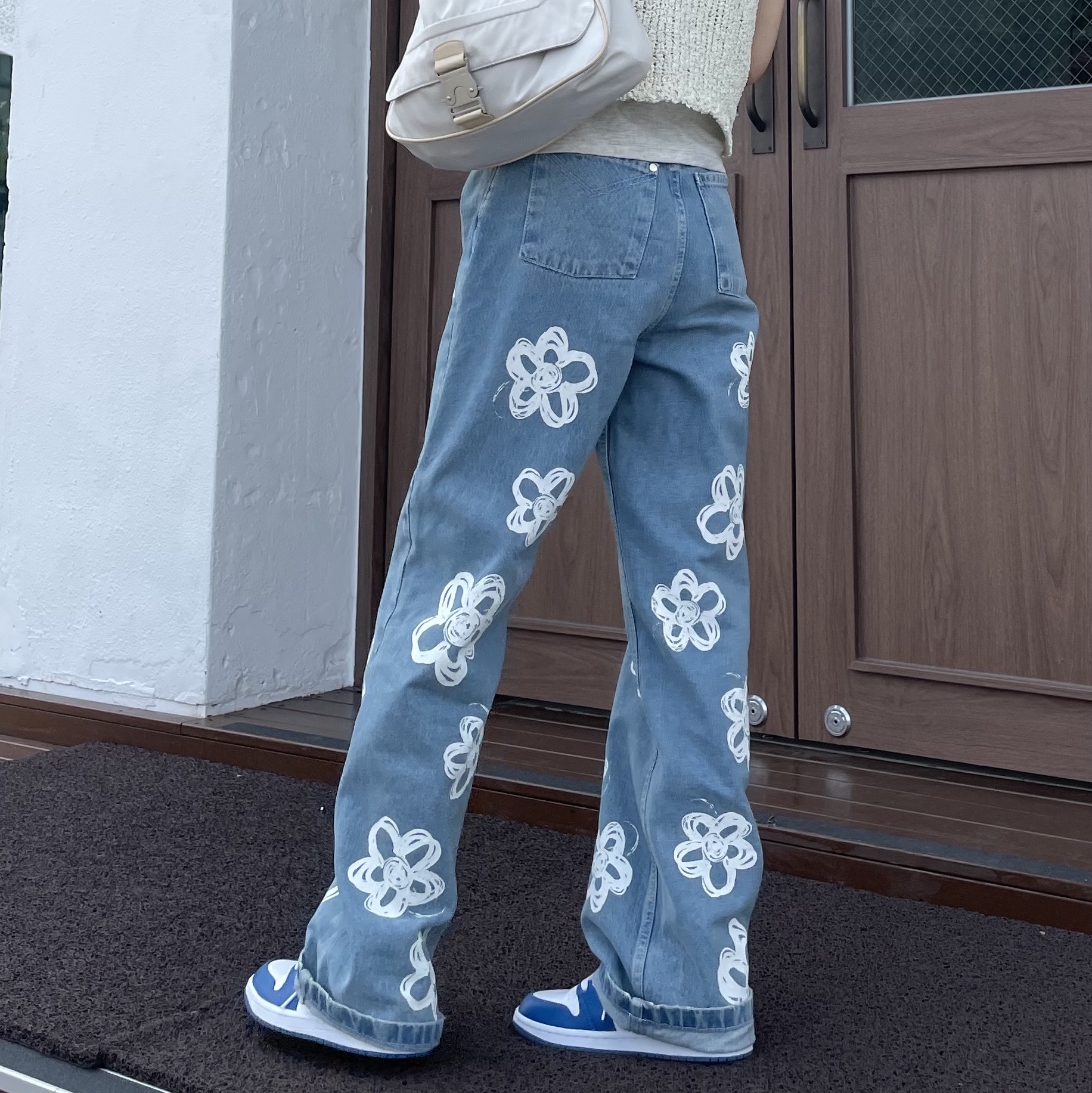 (W) Jordan 1 Low White Dark Marina Blue 착용 스타일 - 1