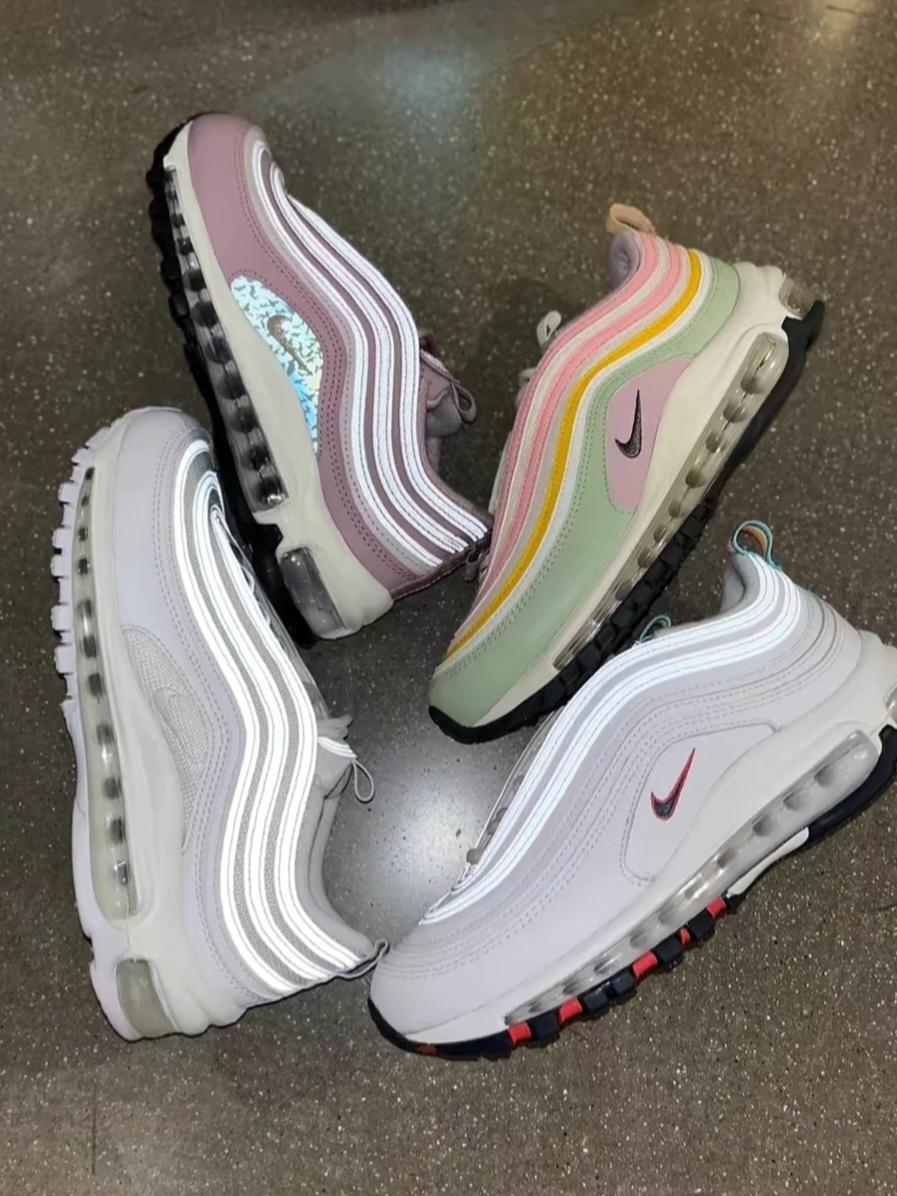 (W) Nike Air Max 97 White Thunder Blue 착용 스타일 - 2