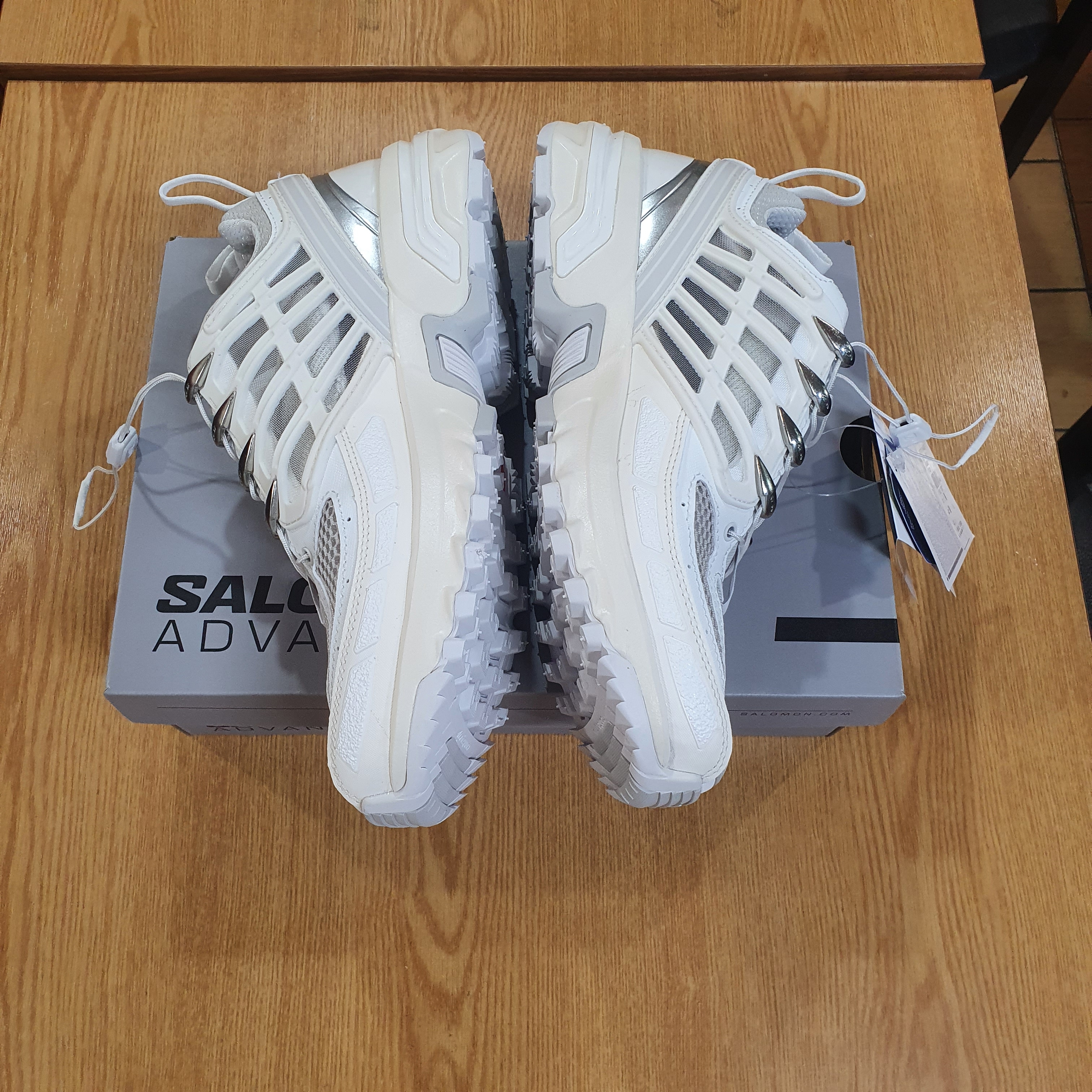 Salomon ACS Pro ADV Vanilla Lunar Rock 착용 스타일 - 3