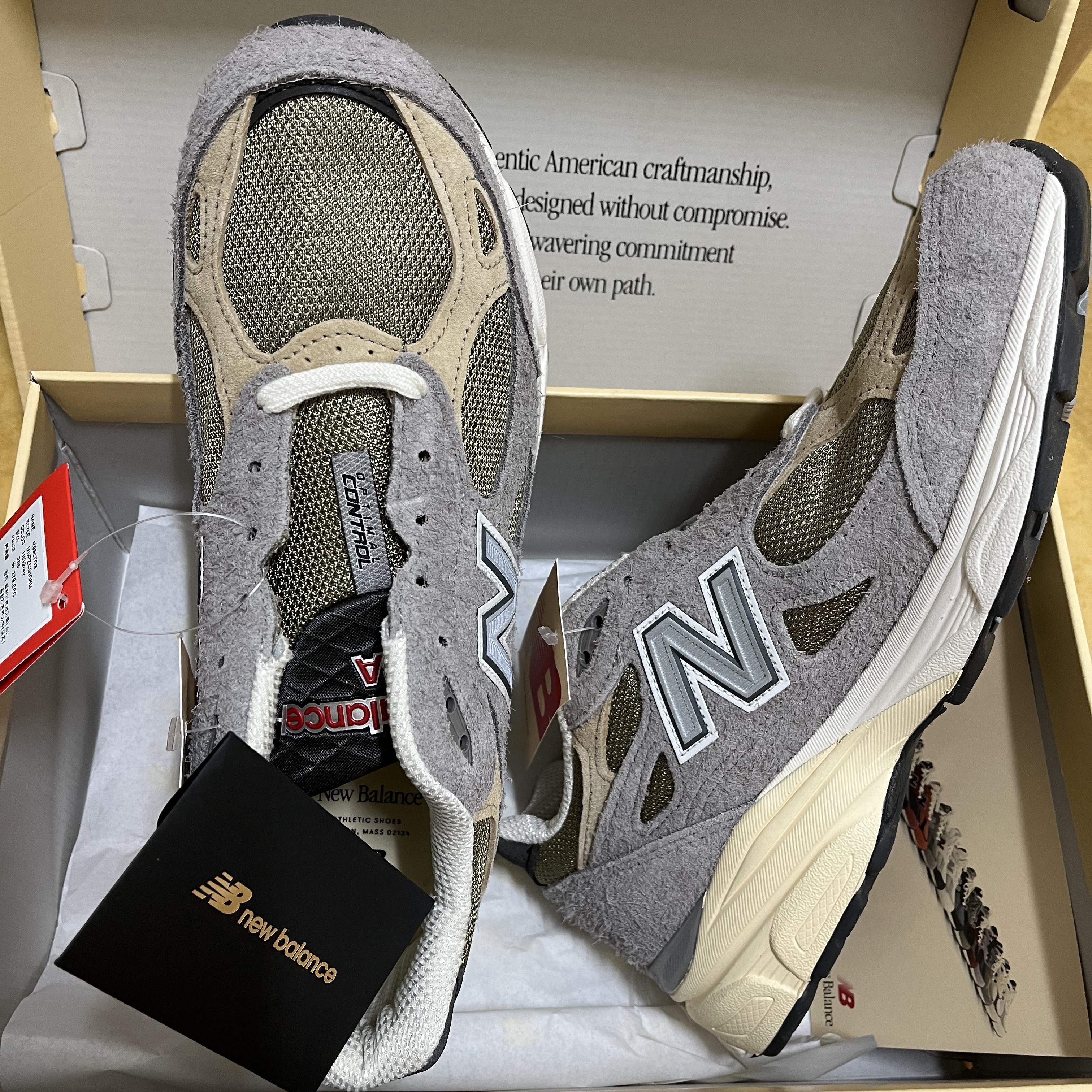 New Balance 990v3 Made in USA Marblehead Incense 착용 스타일