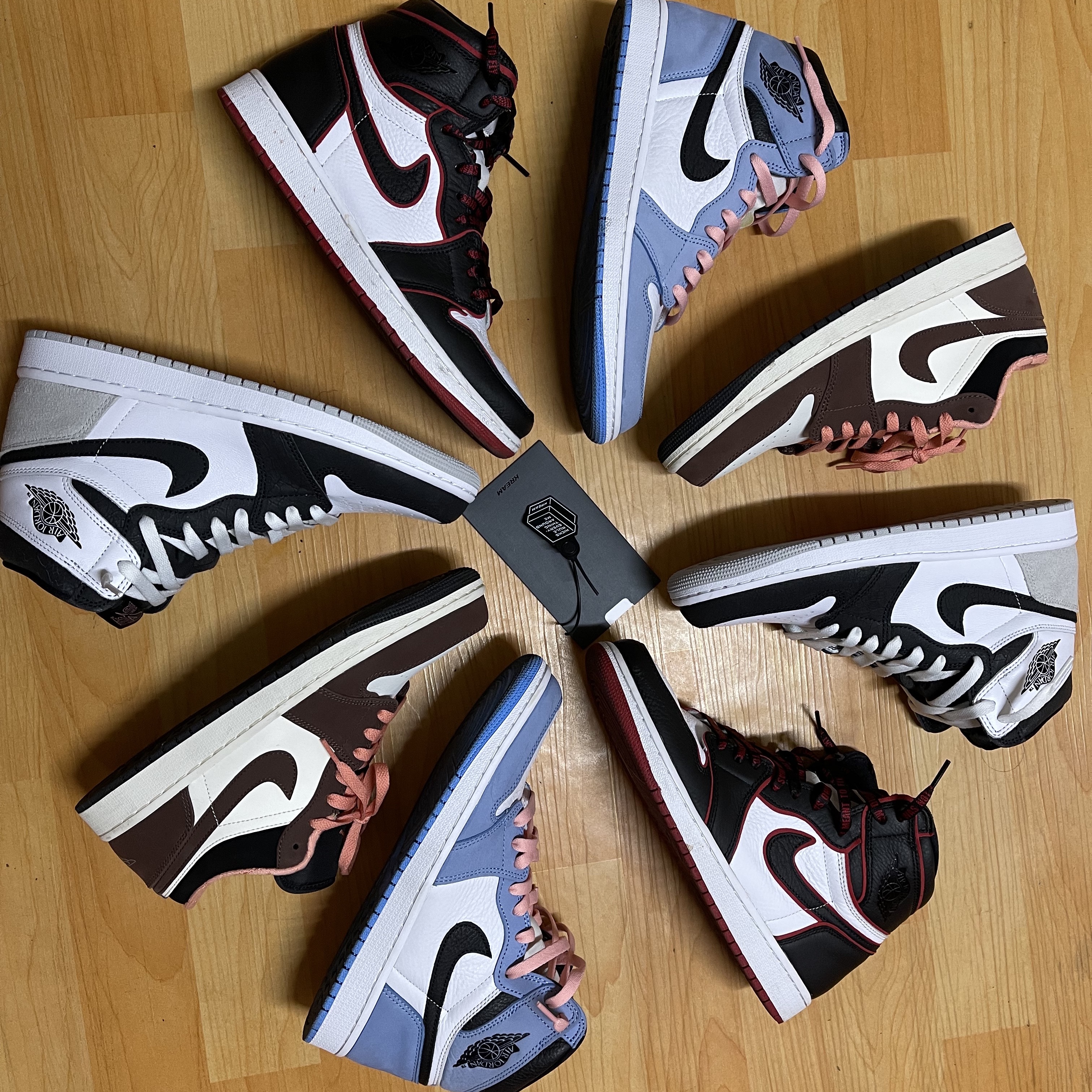 Jordan 1 Retro High OG University Blue, Jordan 1 Retro High OG Bloodline 착용 스타일