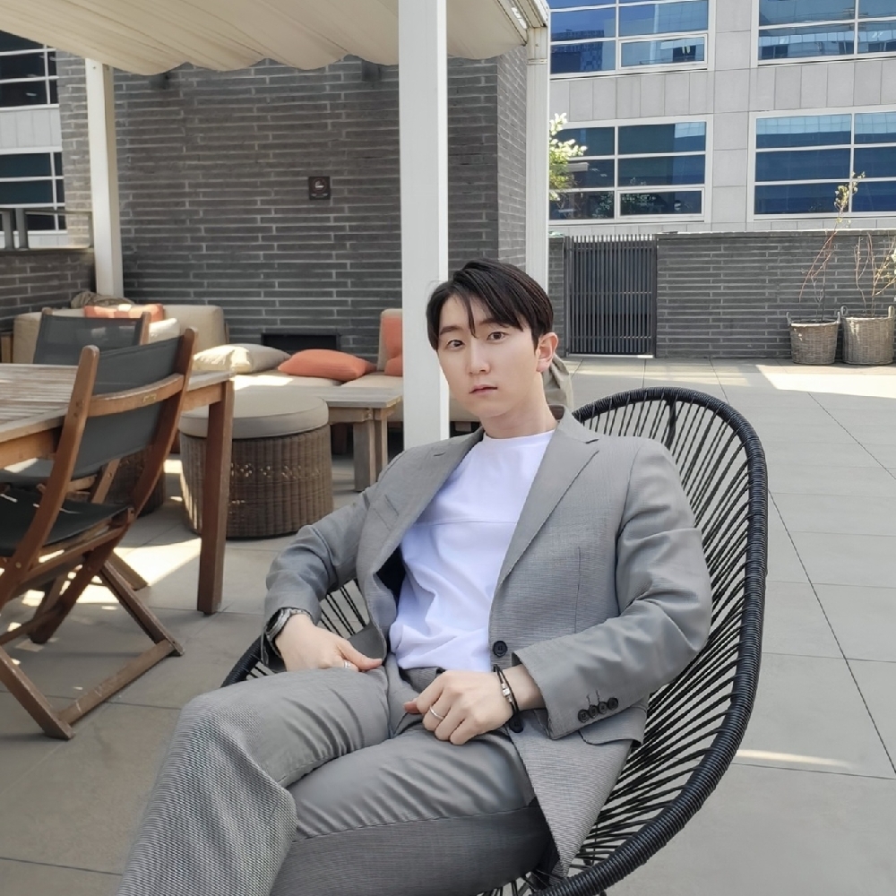 KREAM 프로필 이미지