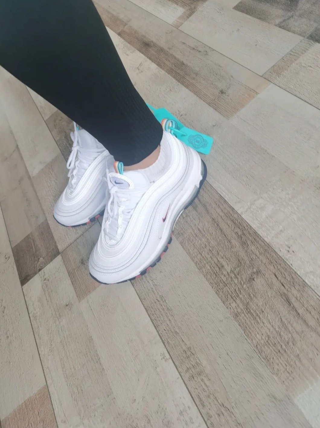 (W) Nike Air Max 97 White Thunder Blue 착용 스타일 - 1