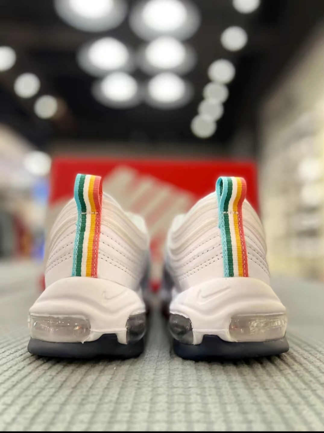 (W) Nike Air Max 97 White Thunder Blue 착용 스타일 - 3