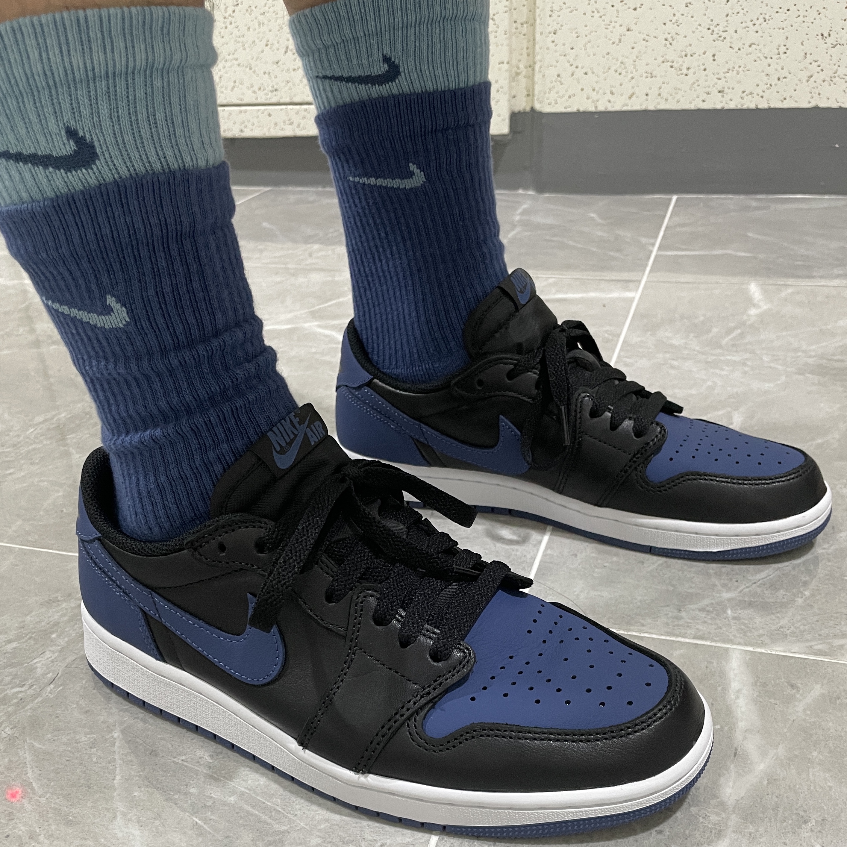 Jordan 1 Retro Low OG Mystic Navy 착용 스타일